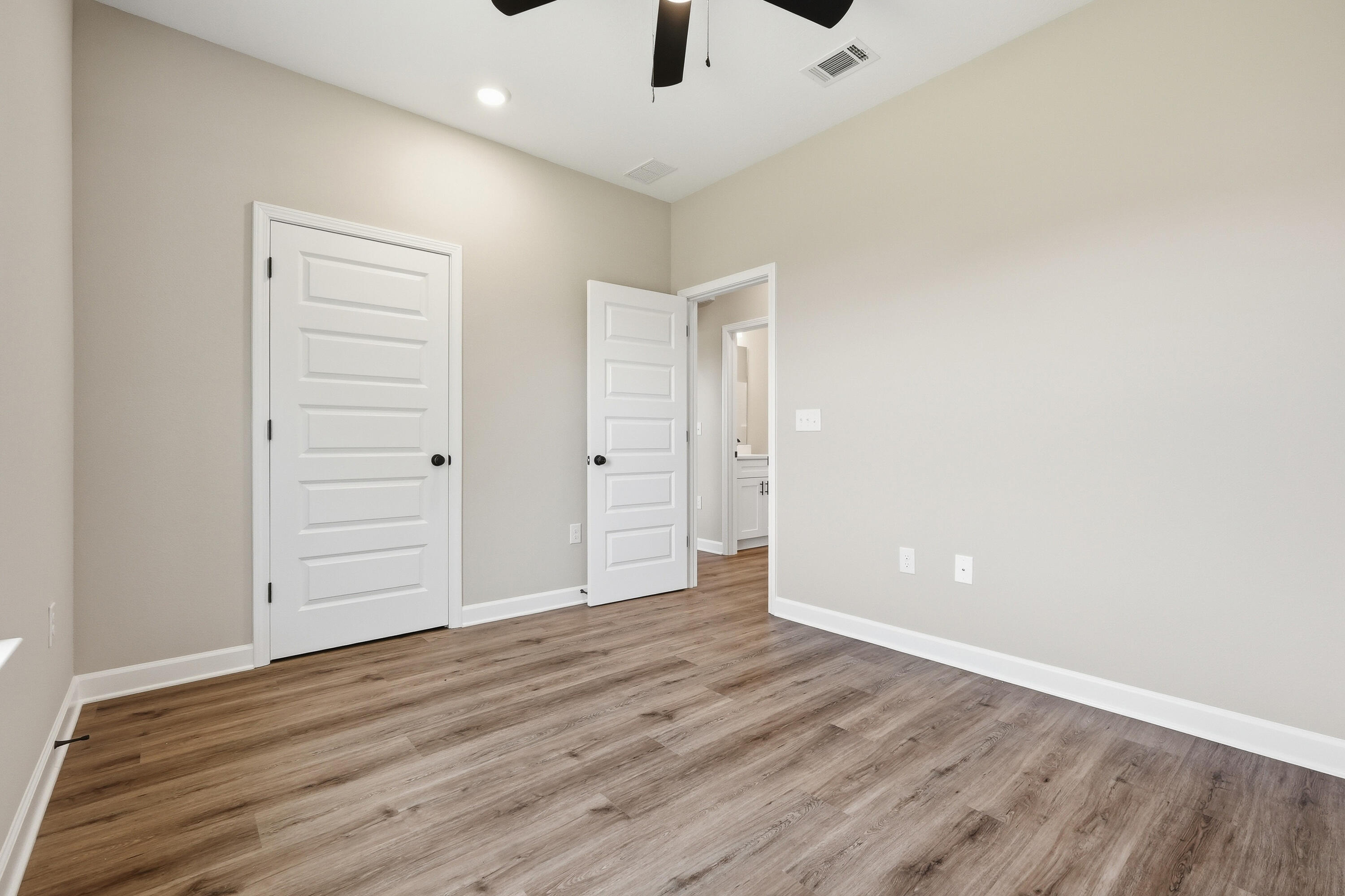 BARTON'S BEND - Residential