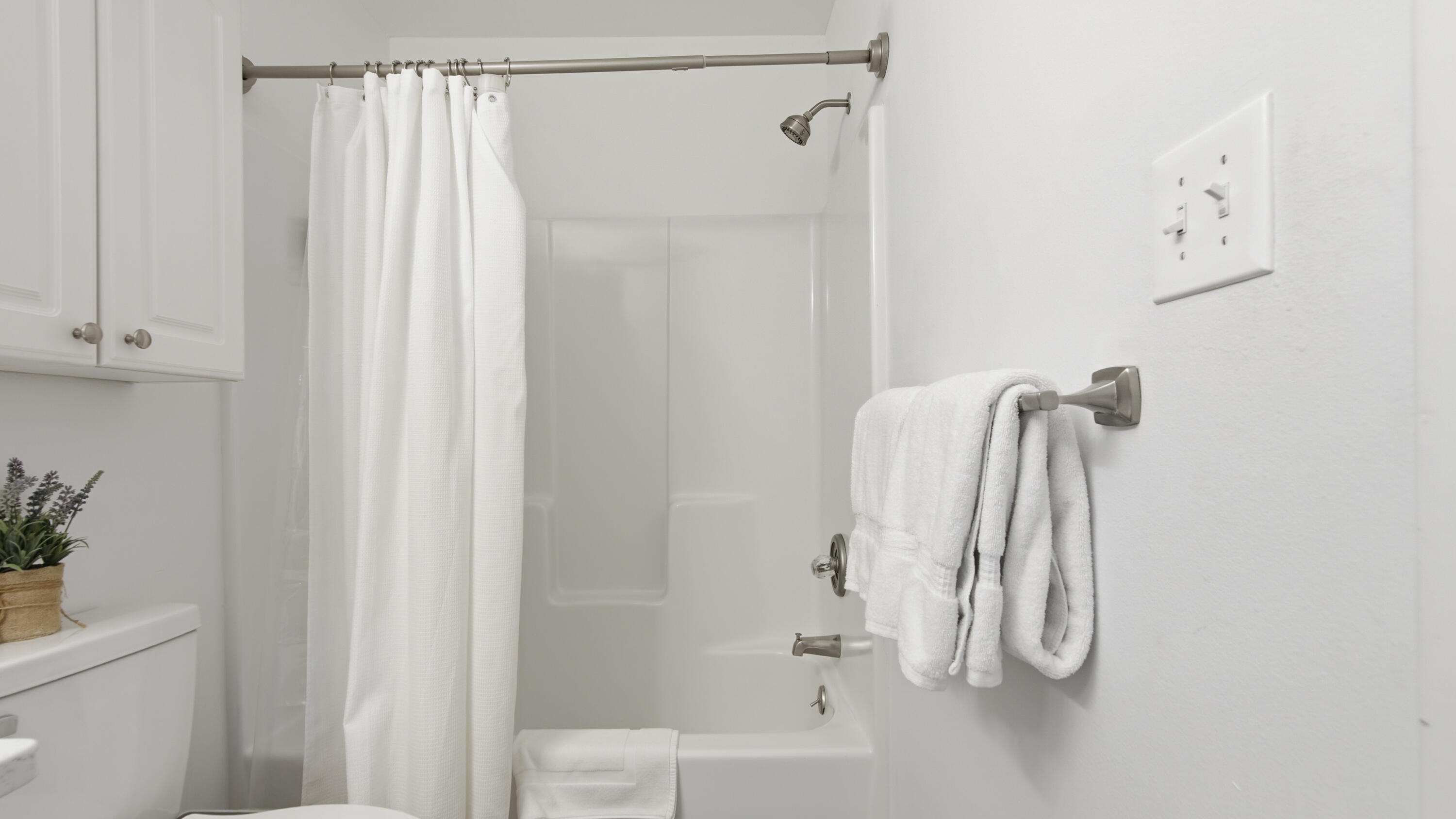 NAUTICAL WAY - Residential