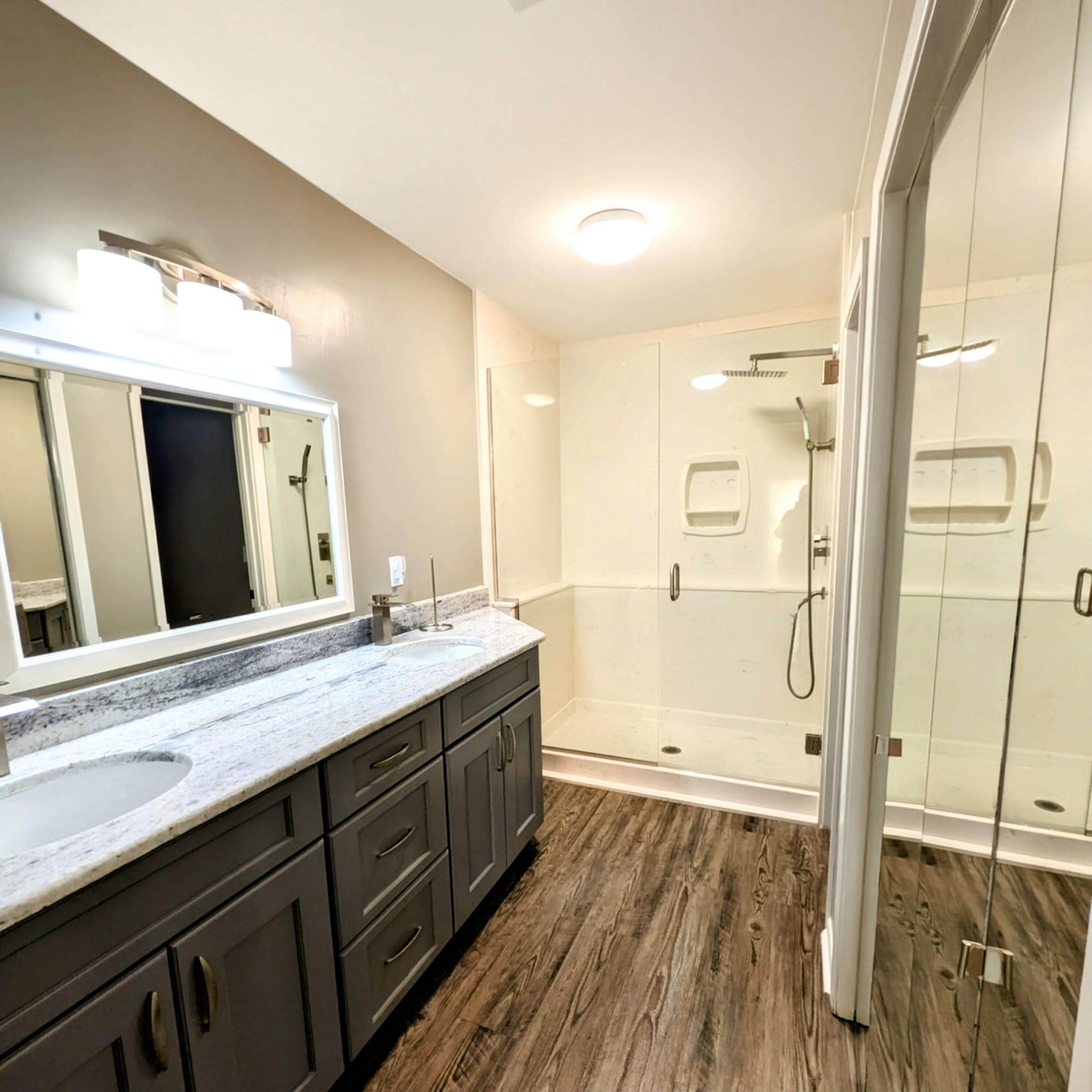 CANTERBURY WOODS - Residential