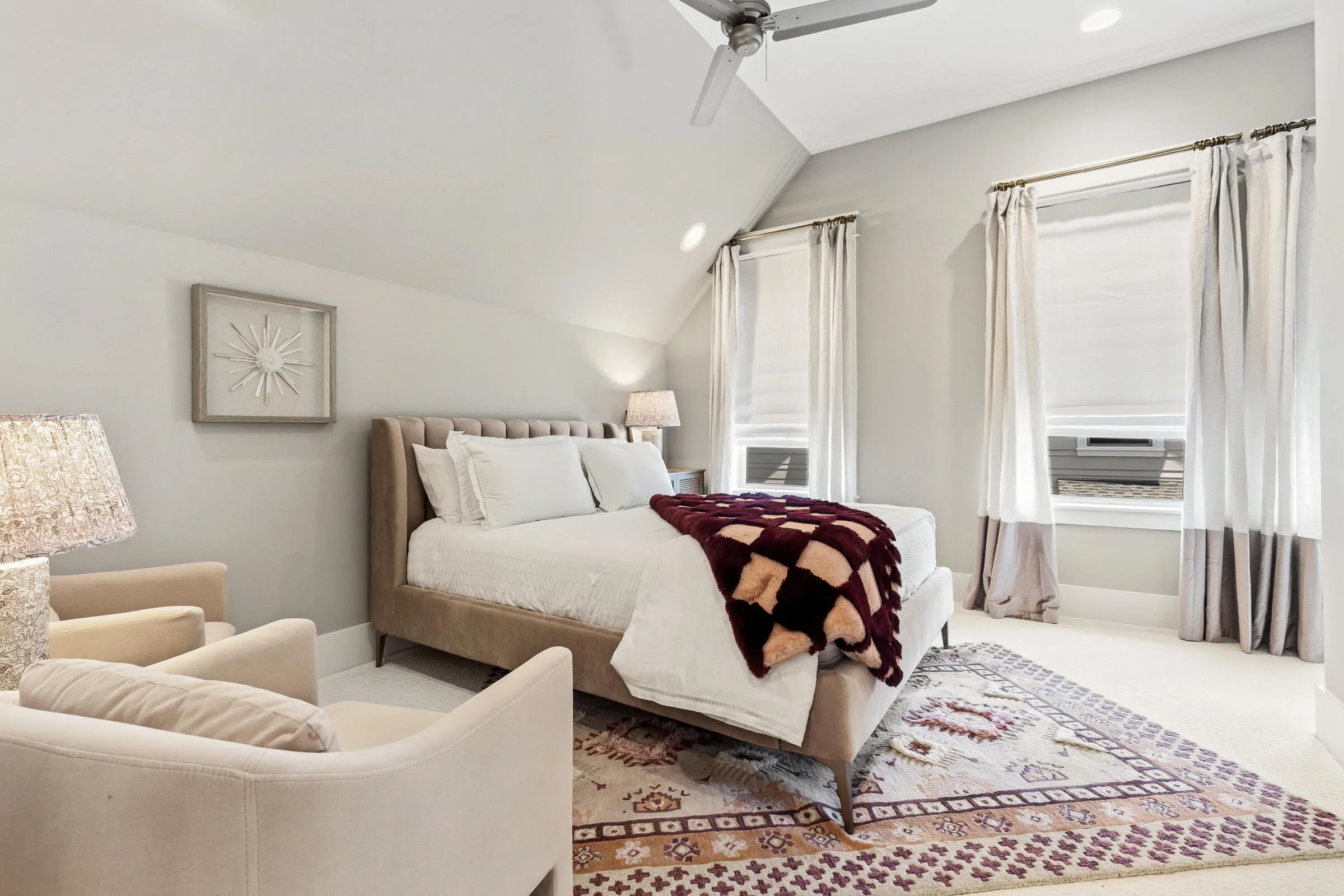 This gorgeous home with 10 ceilings is built by Jason Romair Homes. Lo – image 23