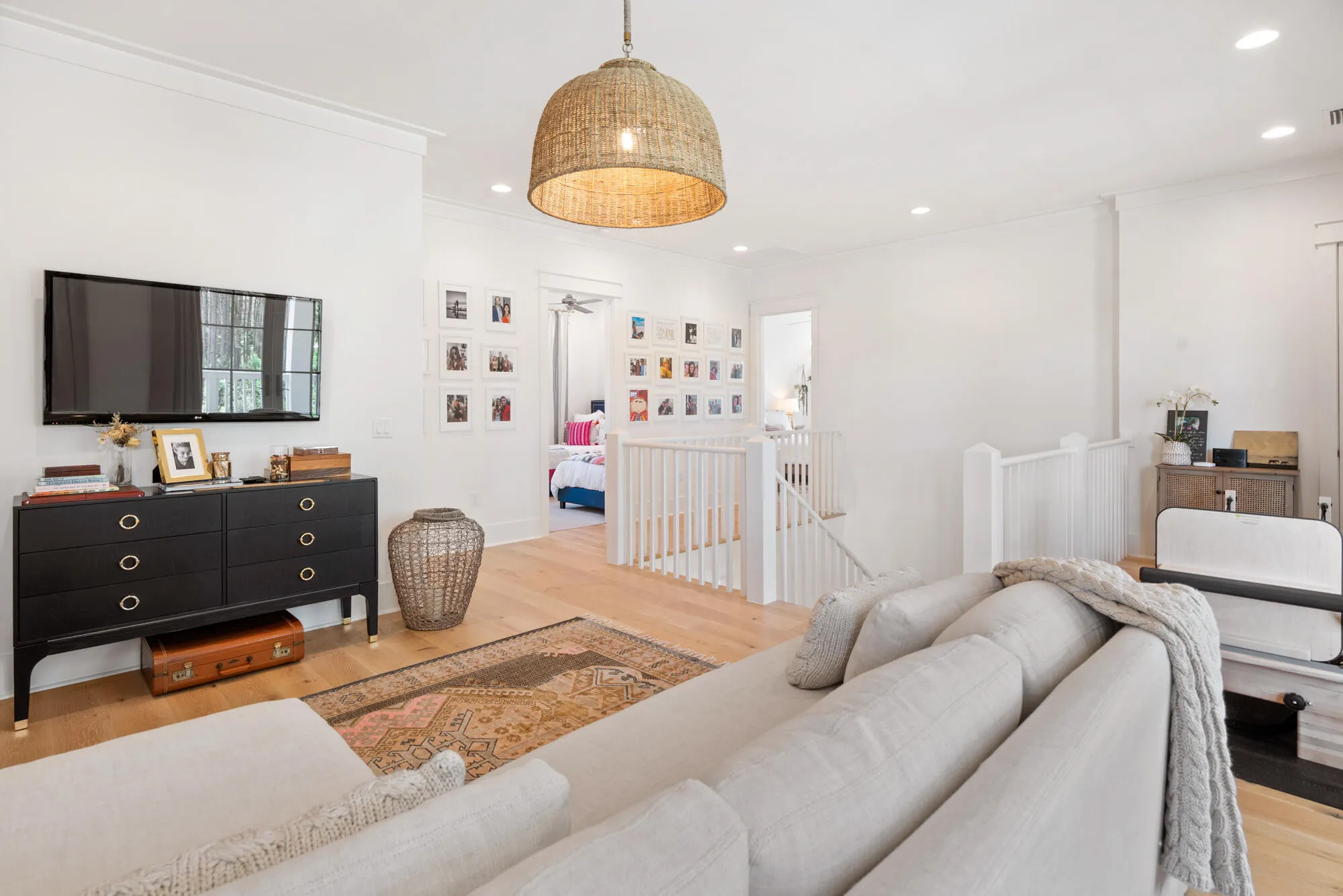 This gorgeous home with 10 ceilings is built by Jason Romair Homes. Lo – image 22