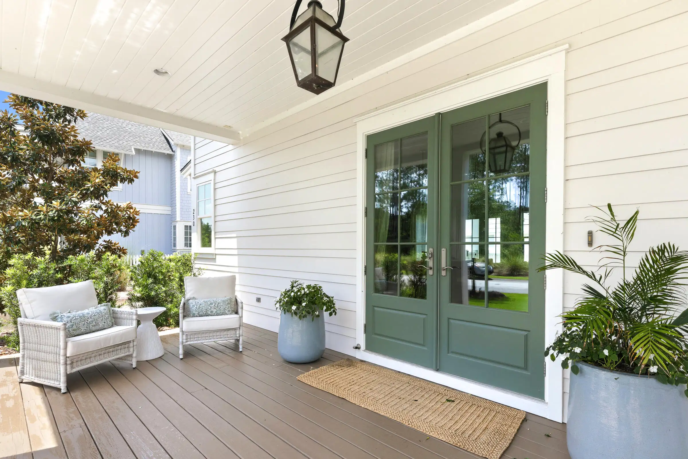 This gorgeous home with 10 ceilings is built by Jason Romair Homes. Lo – image 4