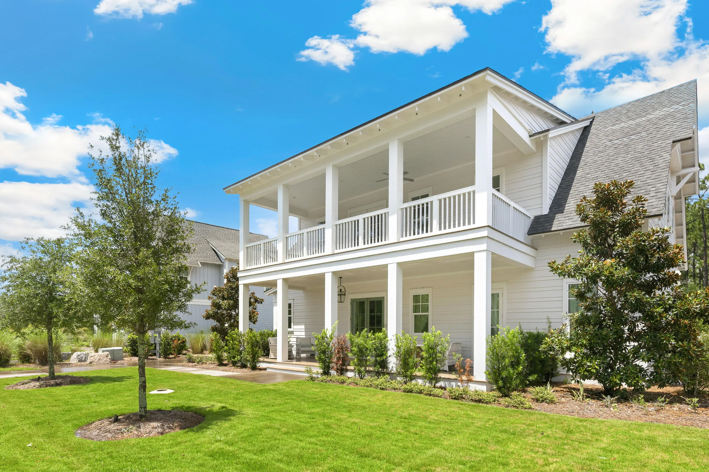 This gorgeous home with 10 ceilings is built by Jason Romair Homes. Lo – image 53
