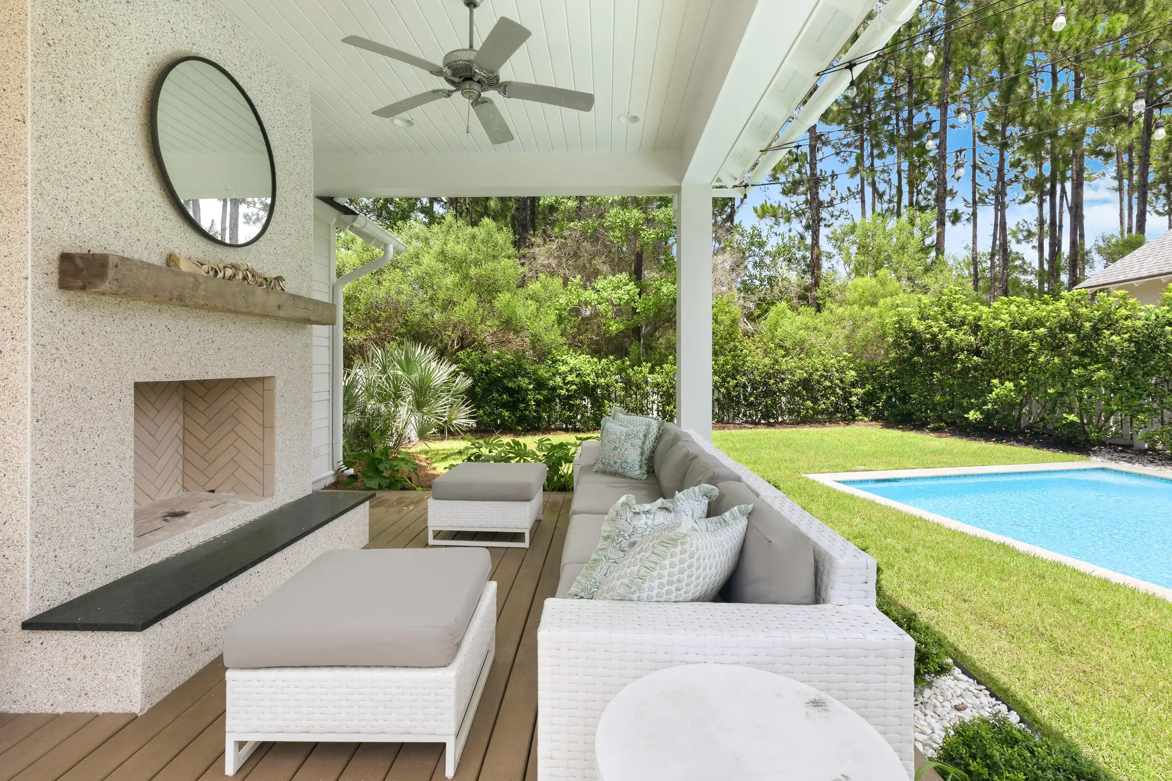 This gorgeous home with 10 ceilings is built by Jason Romair Homes. Lo – image 40