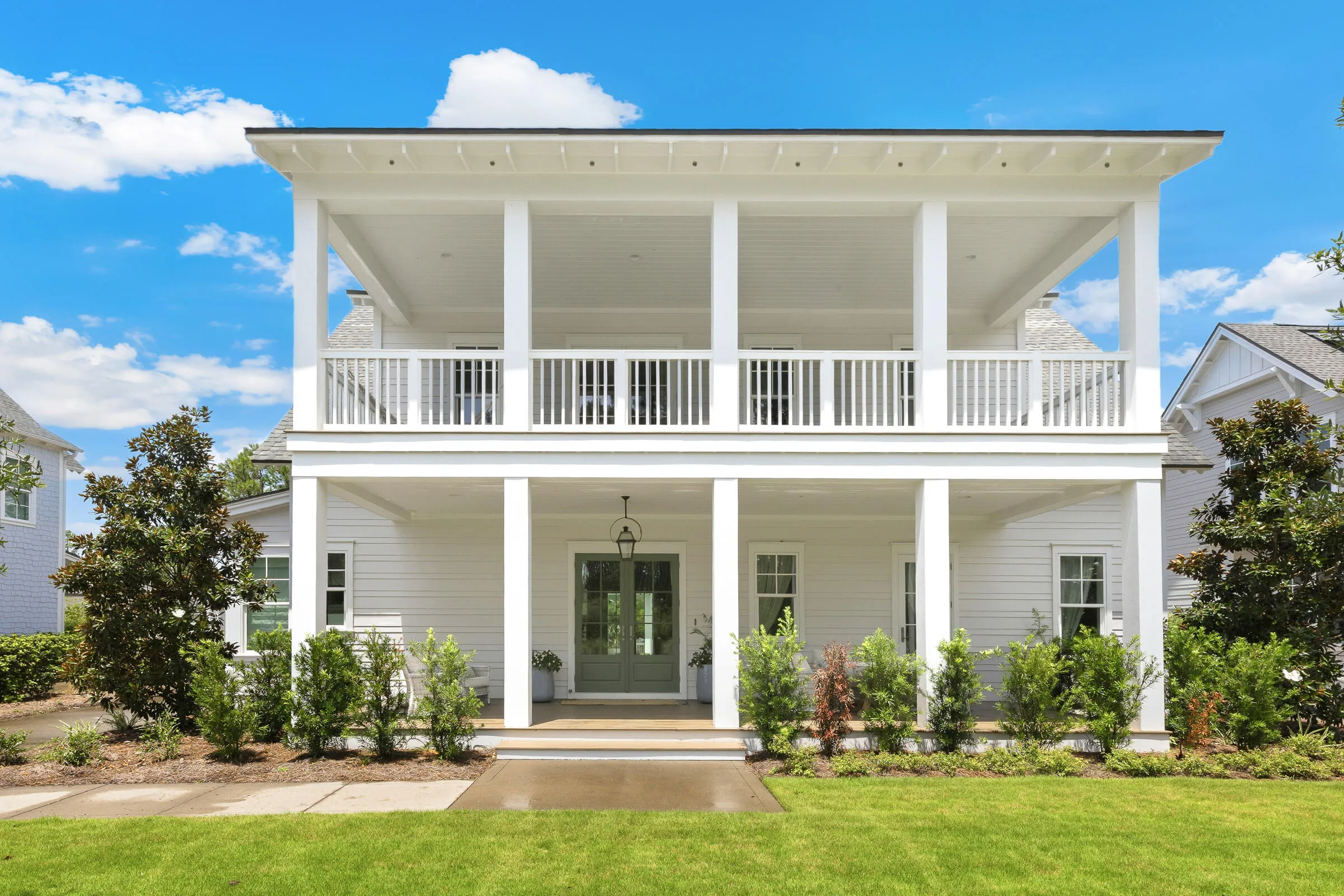 This gorgeous home with 10 ceilings is built by Jason Romair Homes. Lo – image 44