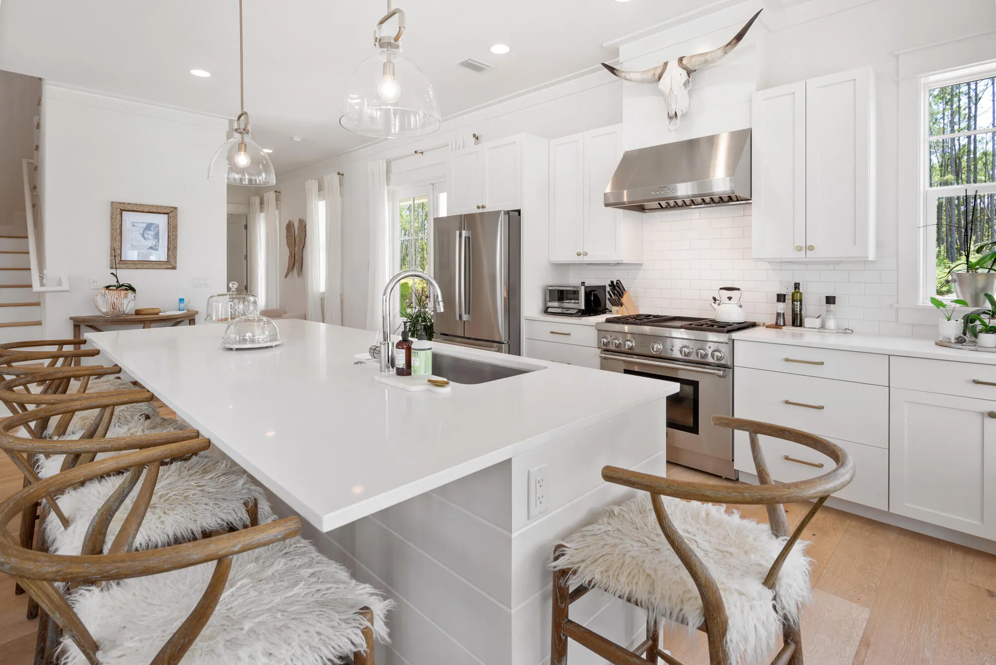 This gorgeous home with 10 ceilings is built by Jason Romair Homes. Lo – image 13