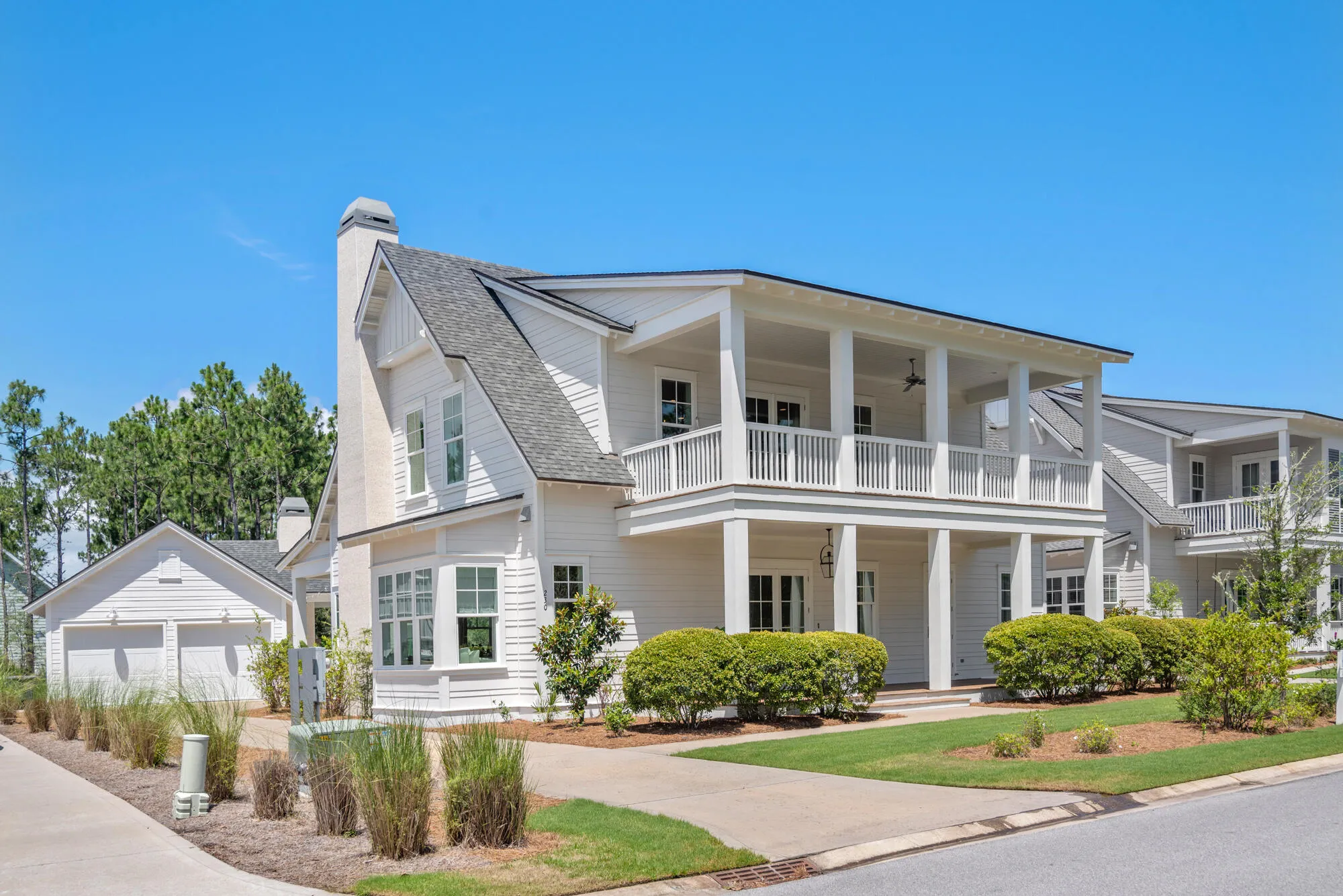 This gorgeous home with 10 ceilings is built by Jason Romair Homes. Lo – image 2