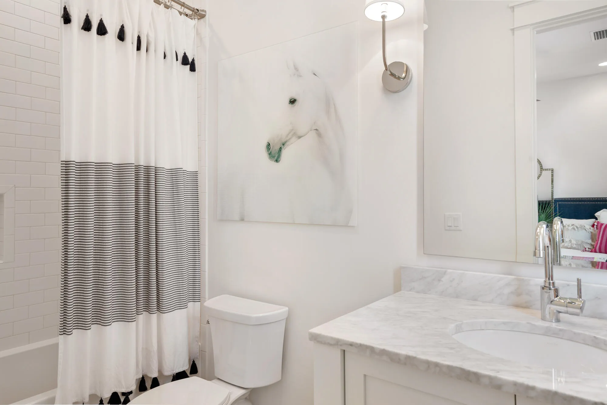 This gorgeous home with 10 ceilings is built by Jason Romair Homes. Lo – image 28