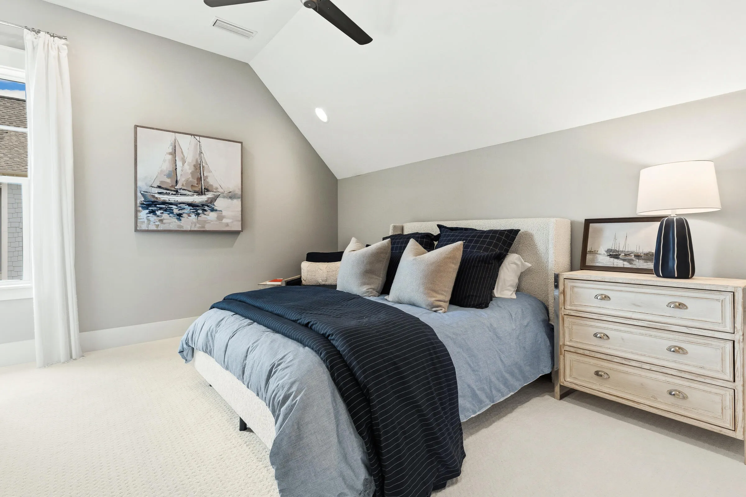 This gorgeous home with 10 ceilings is built by Jason Romair Homes. Lo – image 29