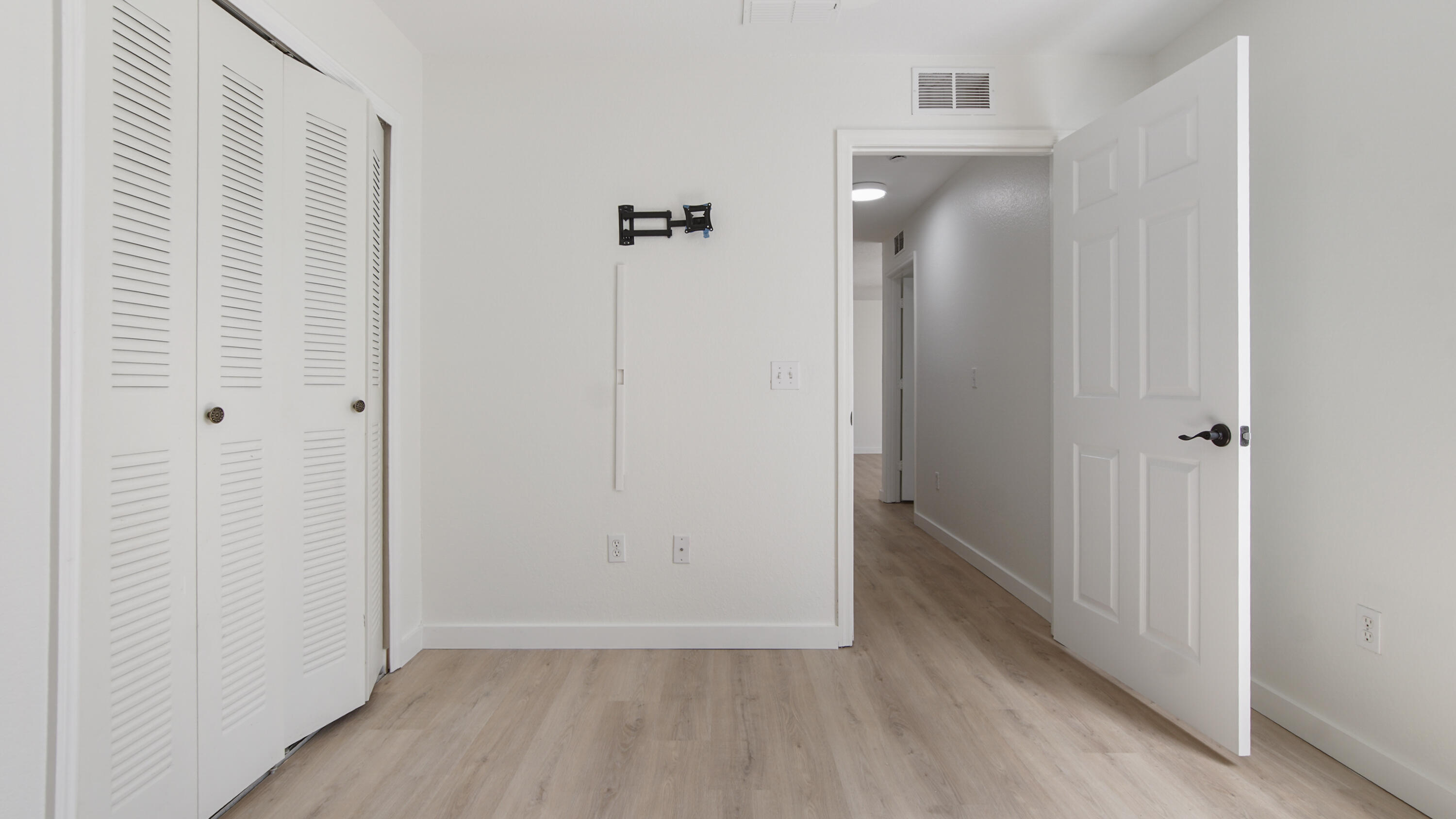 Nautilus Cove Condominium - Residential