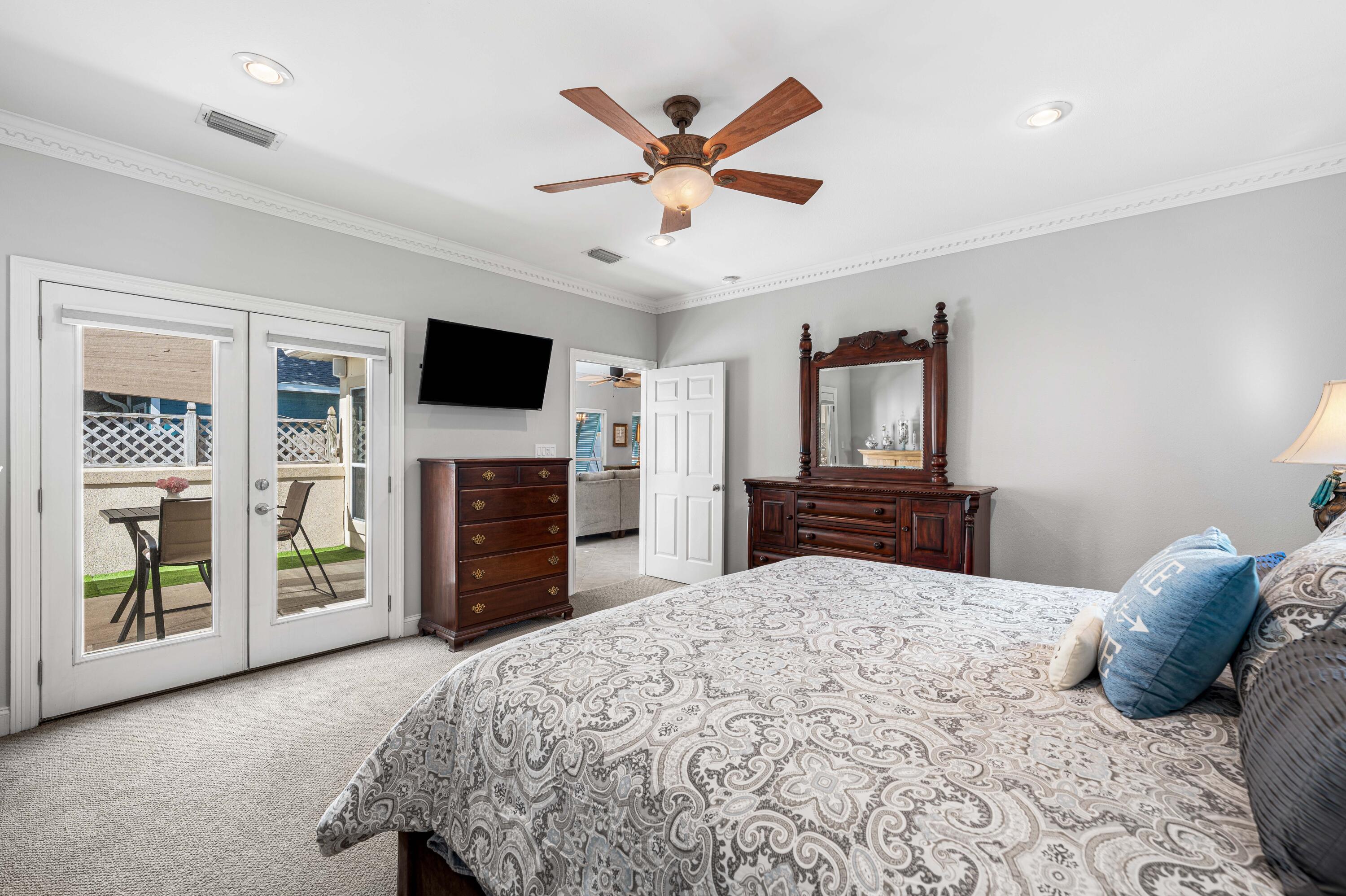 MOORES LANDING - Residential