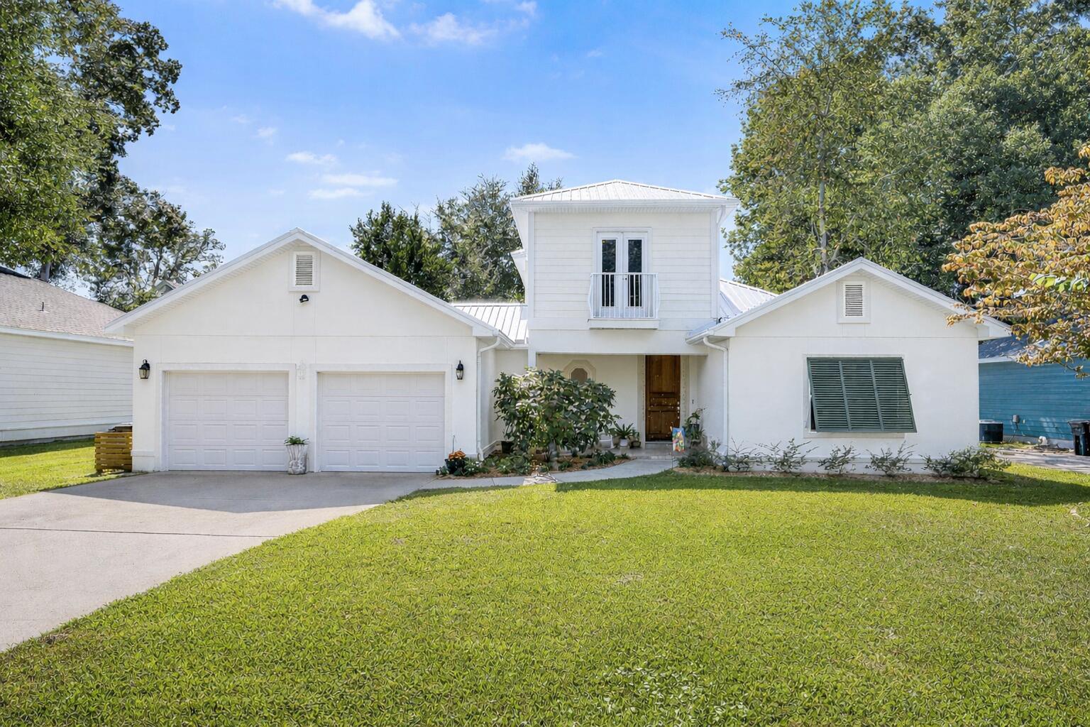 MOORES LANDING - Residential