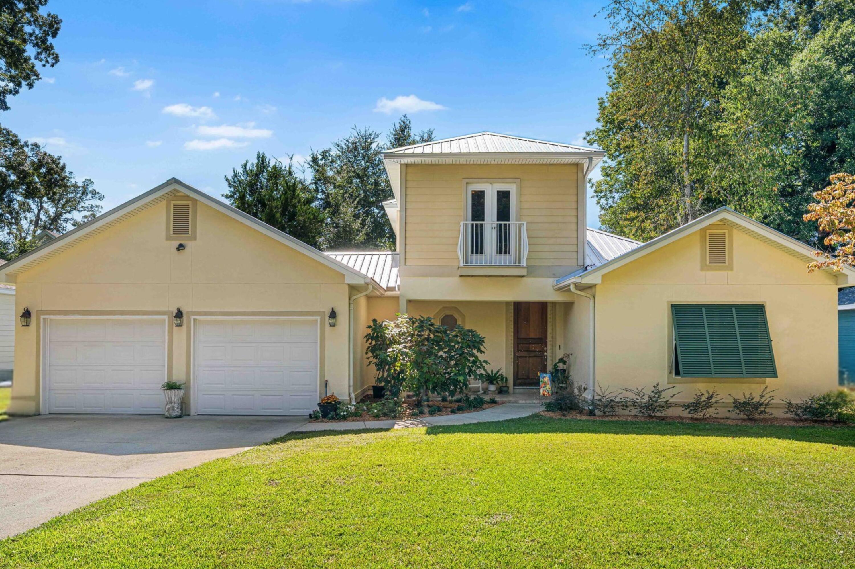 MOORES LANDING - Residential