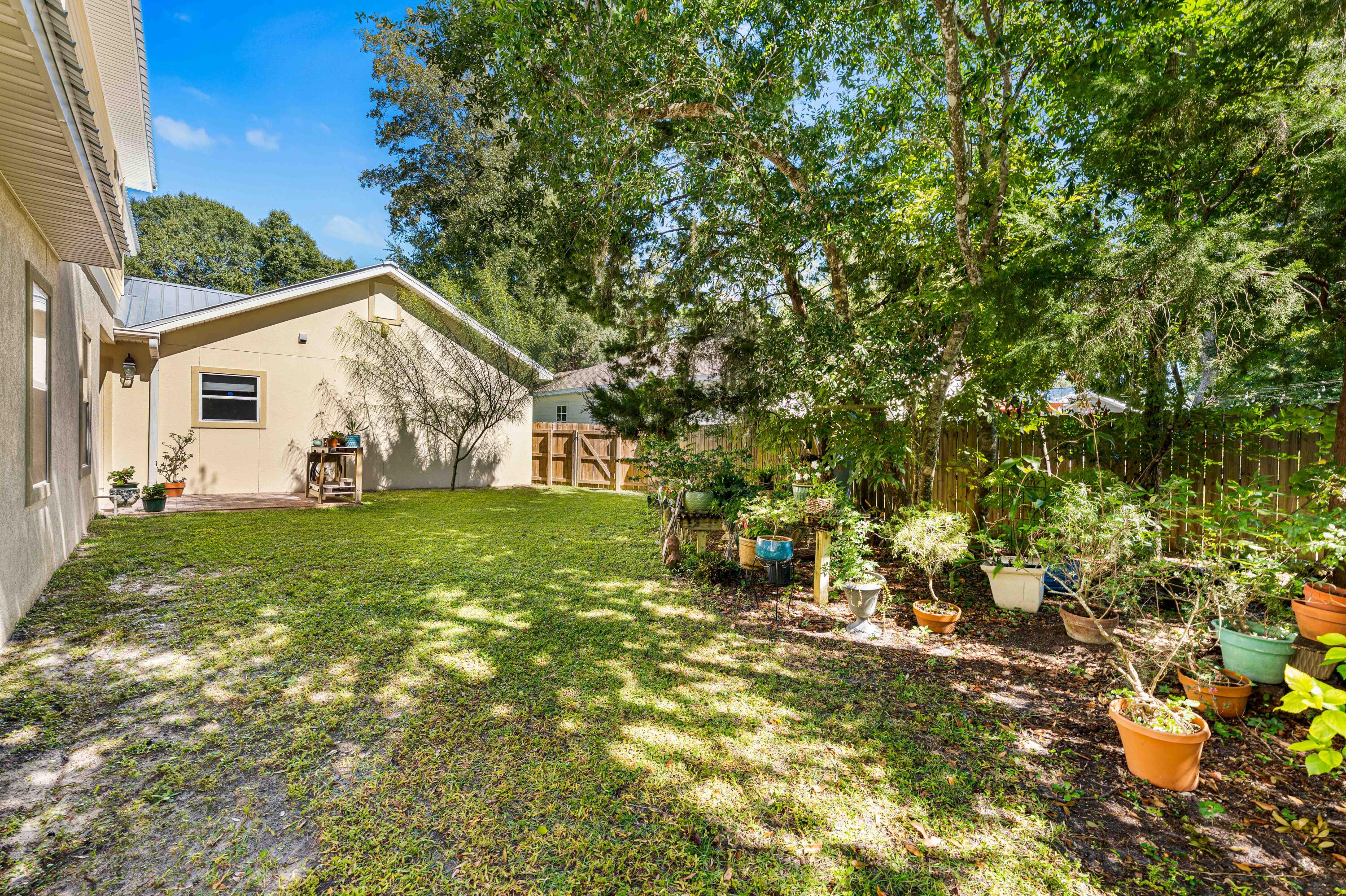 MOORES LANDING - Residential