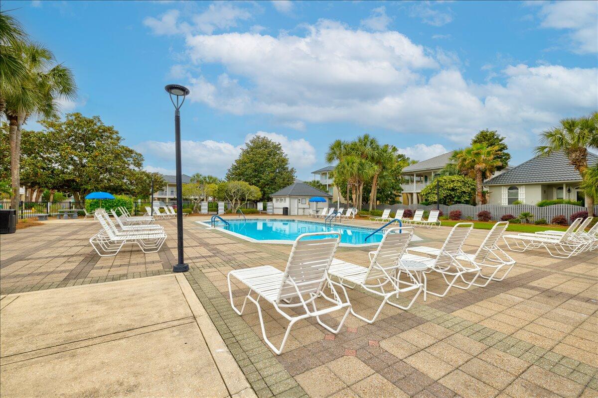 EMERALD SHORES OF SOUTH WALTON - Residential