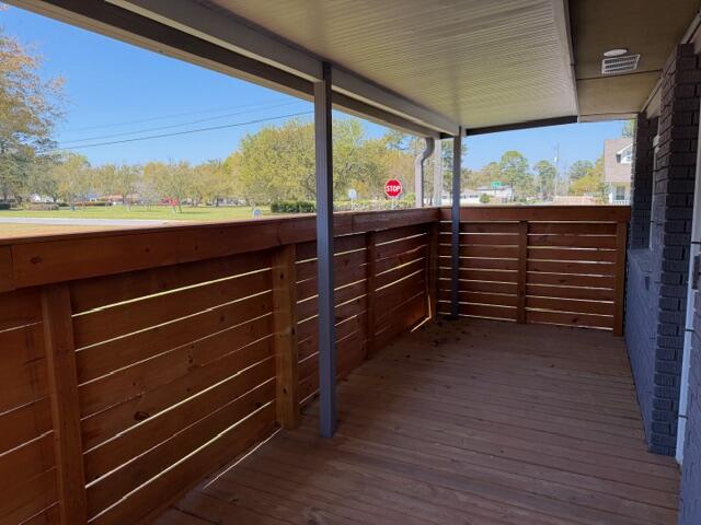 EAST HILL - Residential Lease