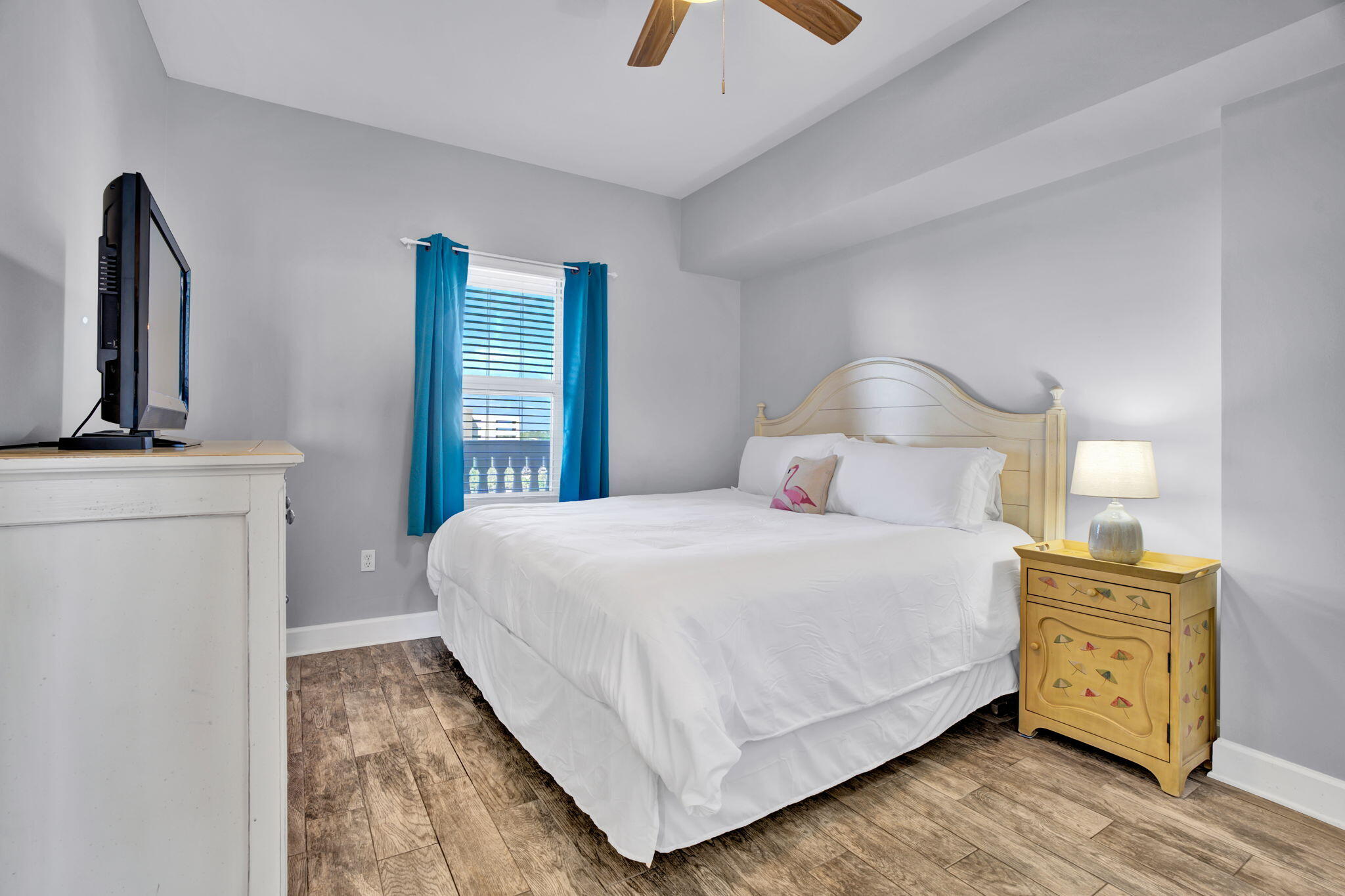 SUNRISE BEACH - Residential