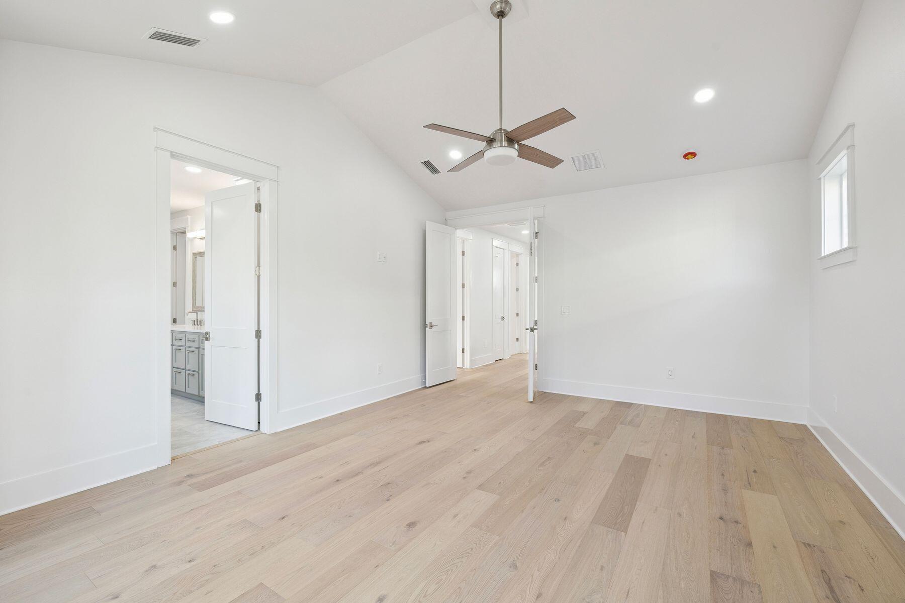 EAGLE BAY - Residential