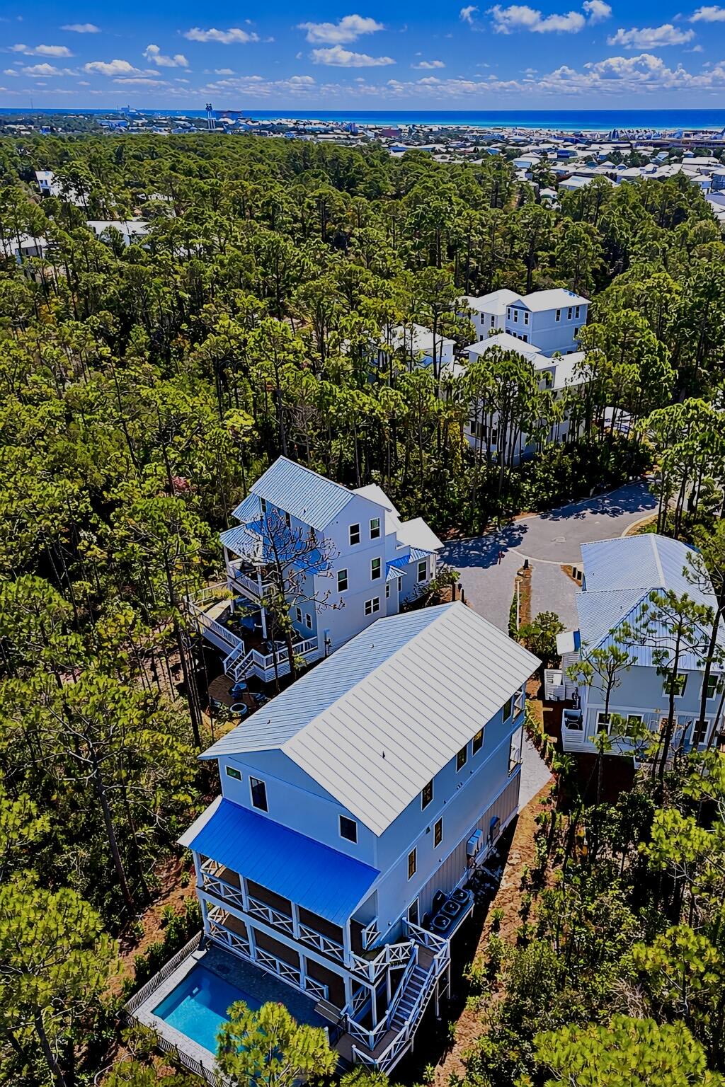 Treetop S/D - Residential