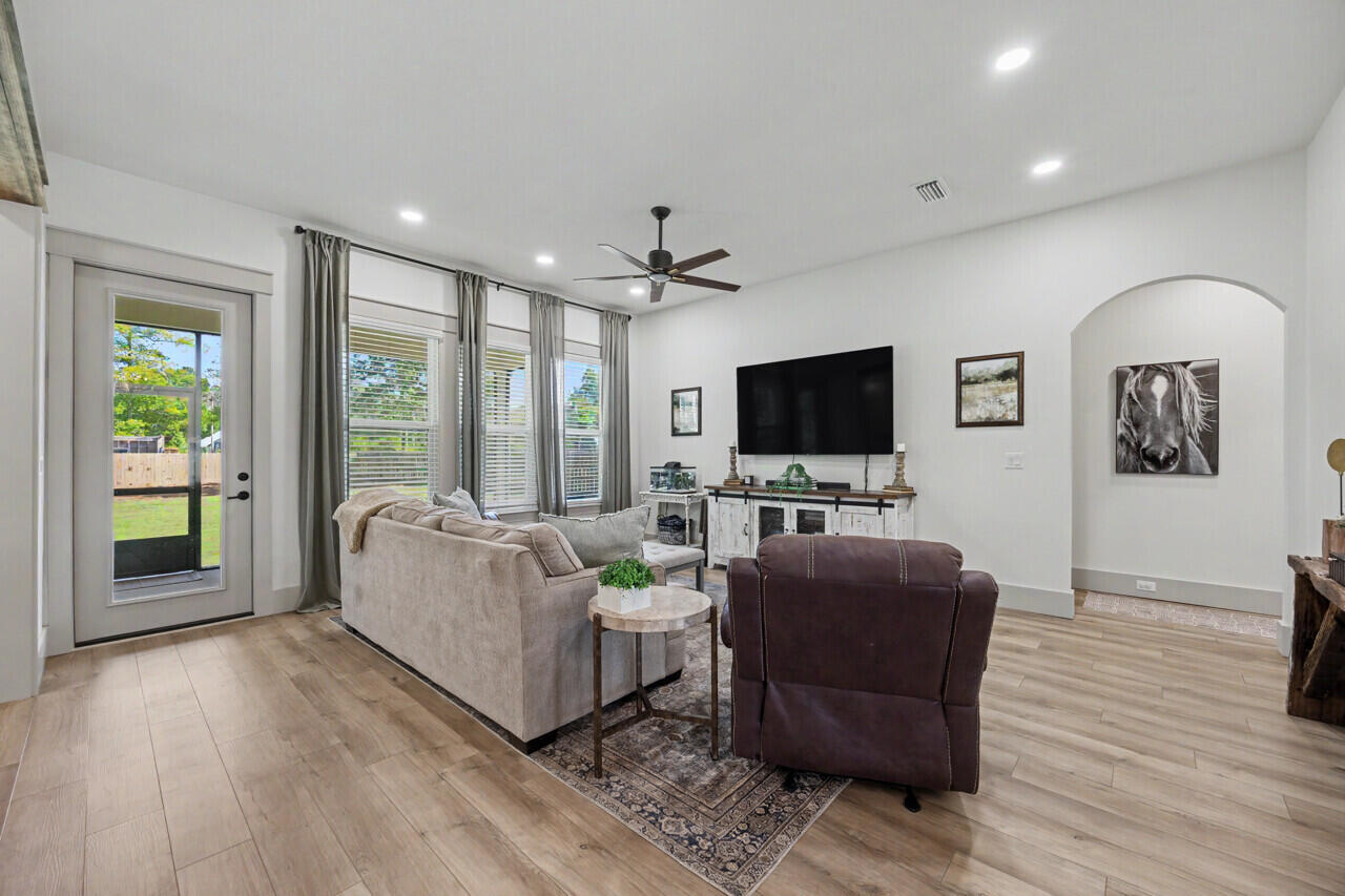 PARADISE UNREC - Residential