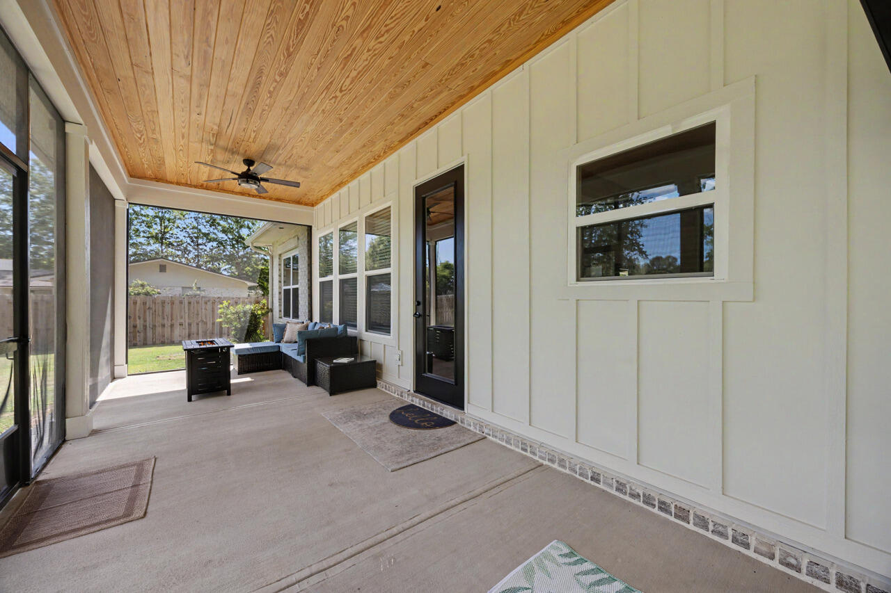 PARADISE UNREC - Residential