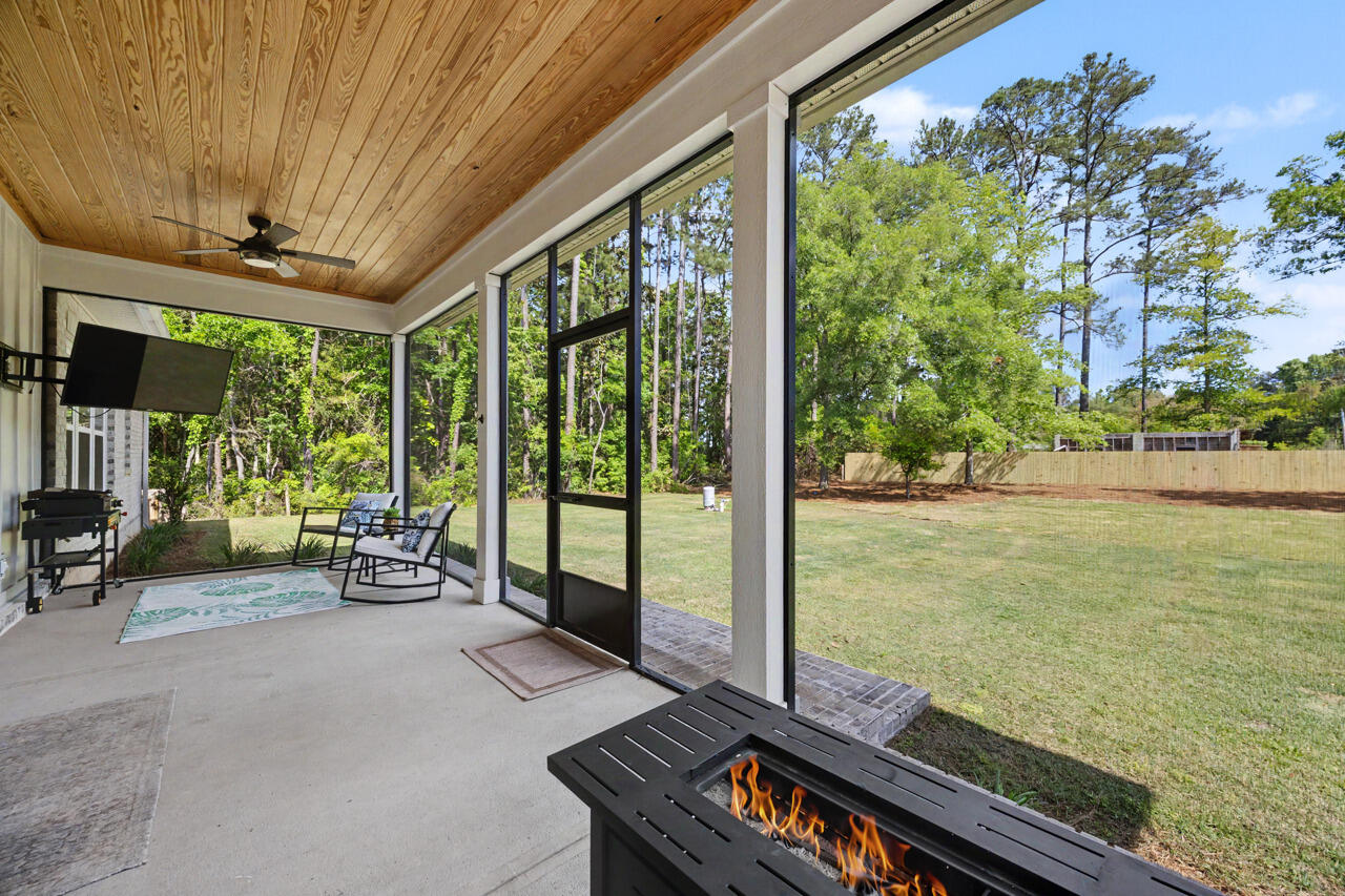 PARADISE UNREC - Residential