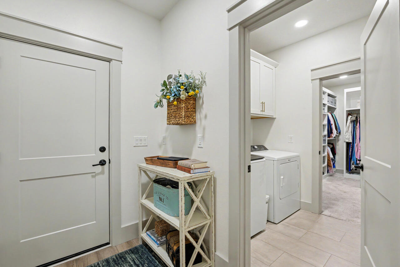 PARADISE UNREC - Residential