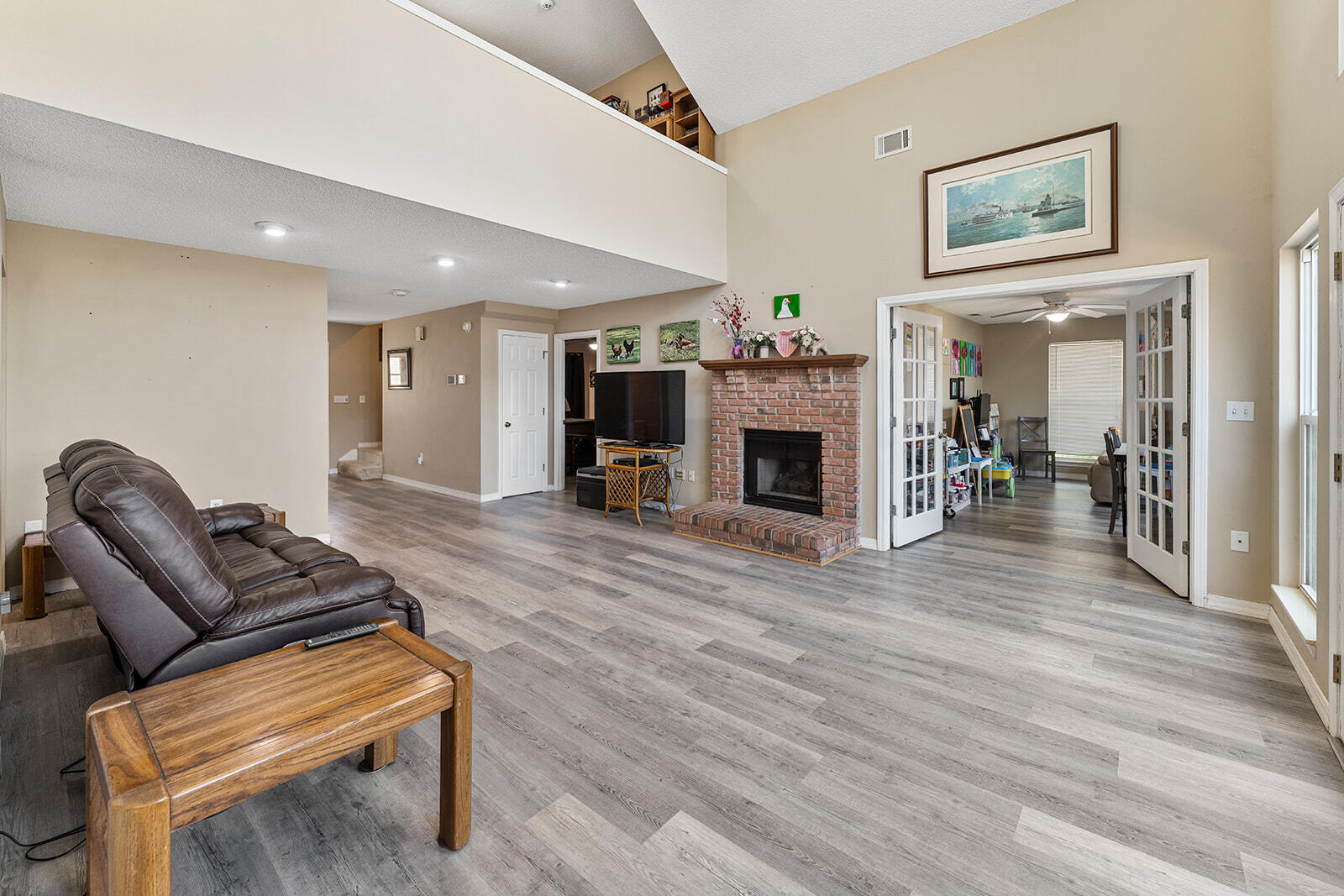 LAKEVIEW ESTATES - Residential