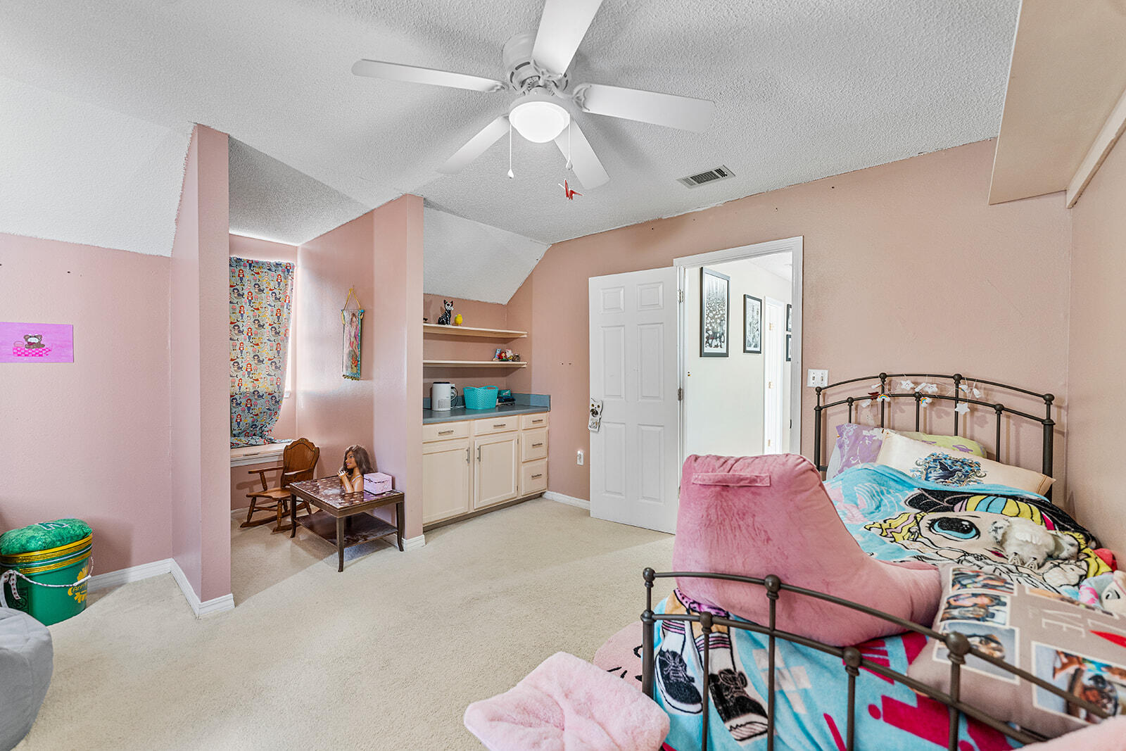 LAKEVIEW ESTATES - Residential