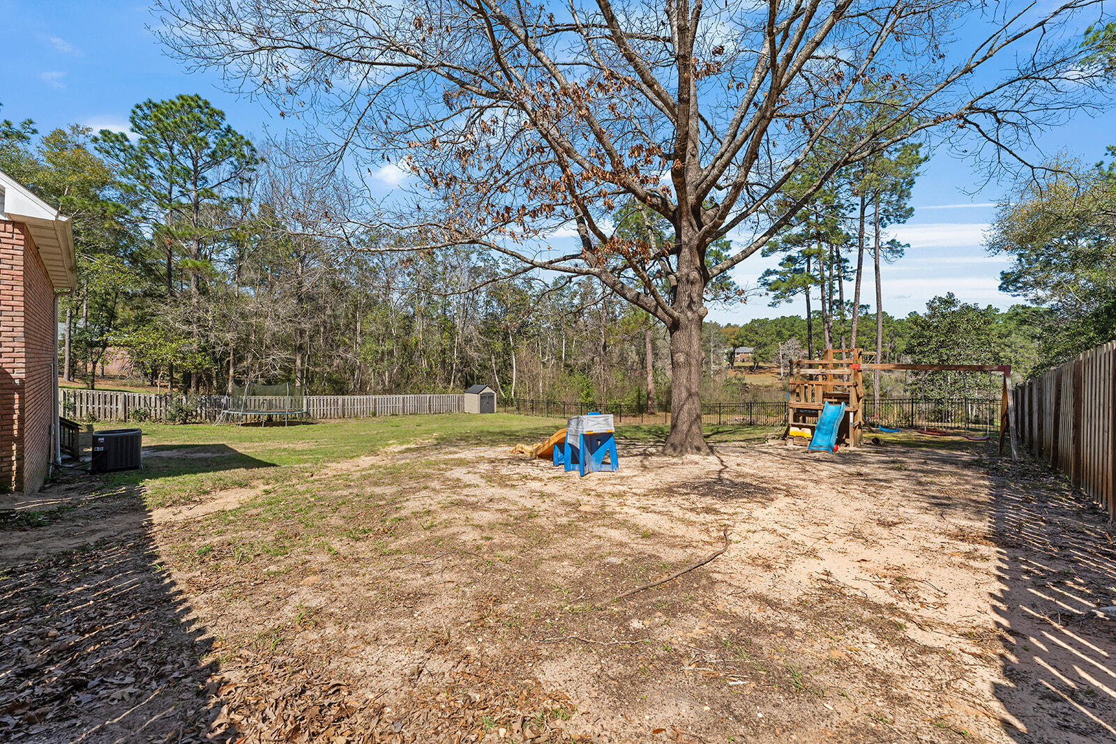 LAKEVIEW ESTATES - Residential