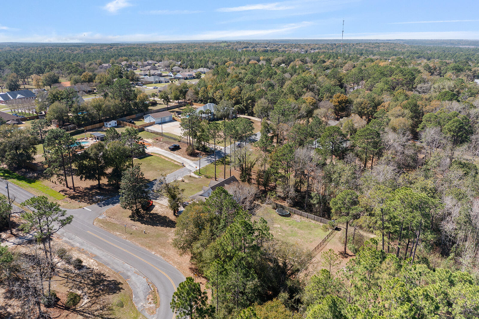 LAKEVIEW ESTATES - Residential