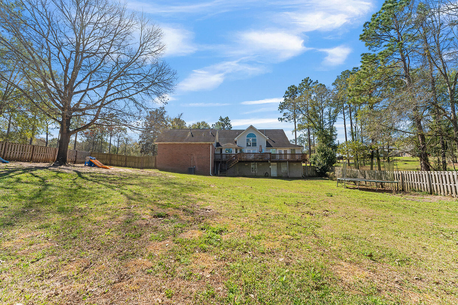 LAKEVIEW ESTATES - Residential