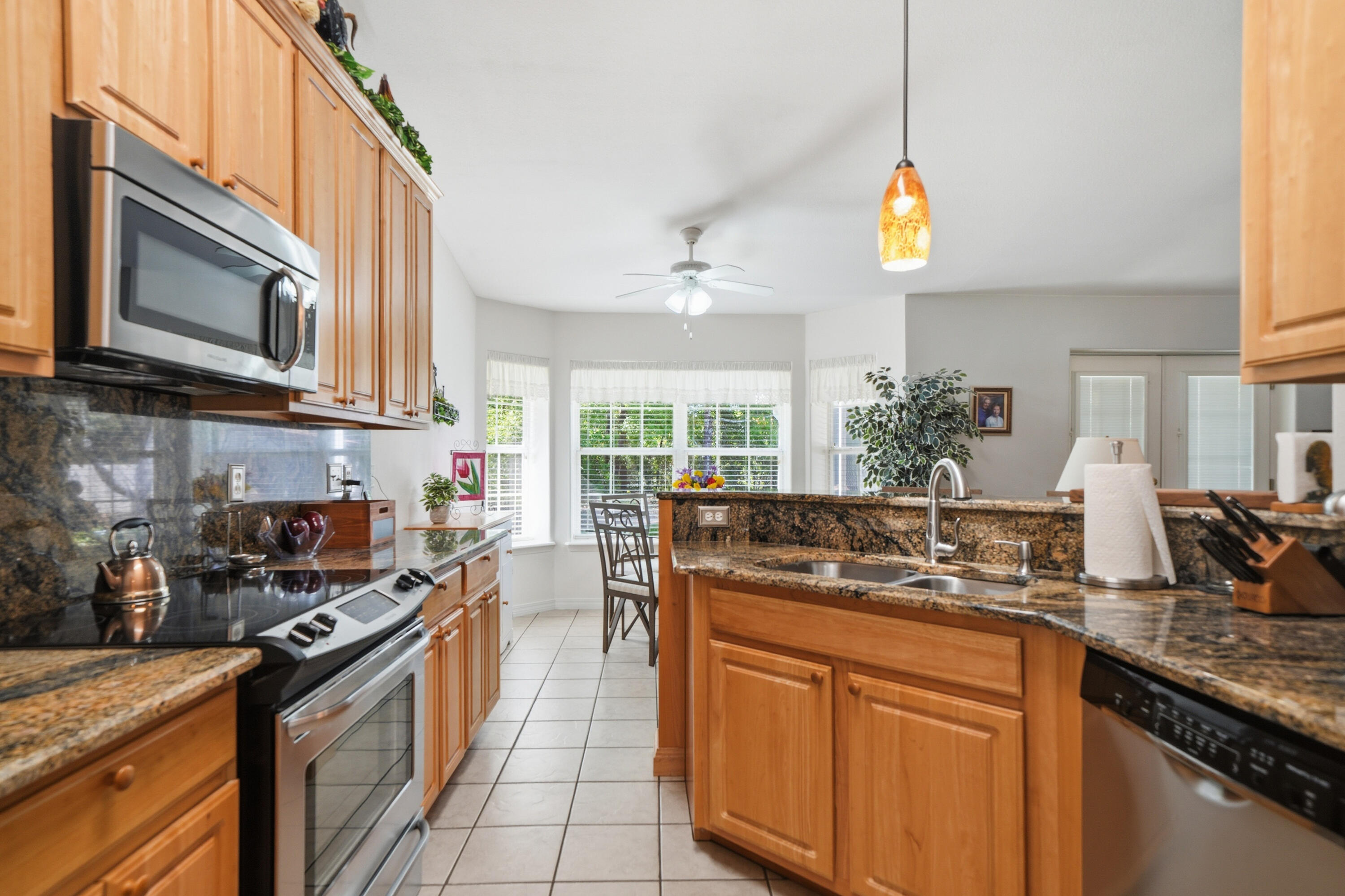 HOLLEY BY THE SEA - Residential