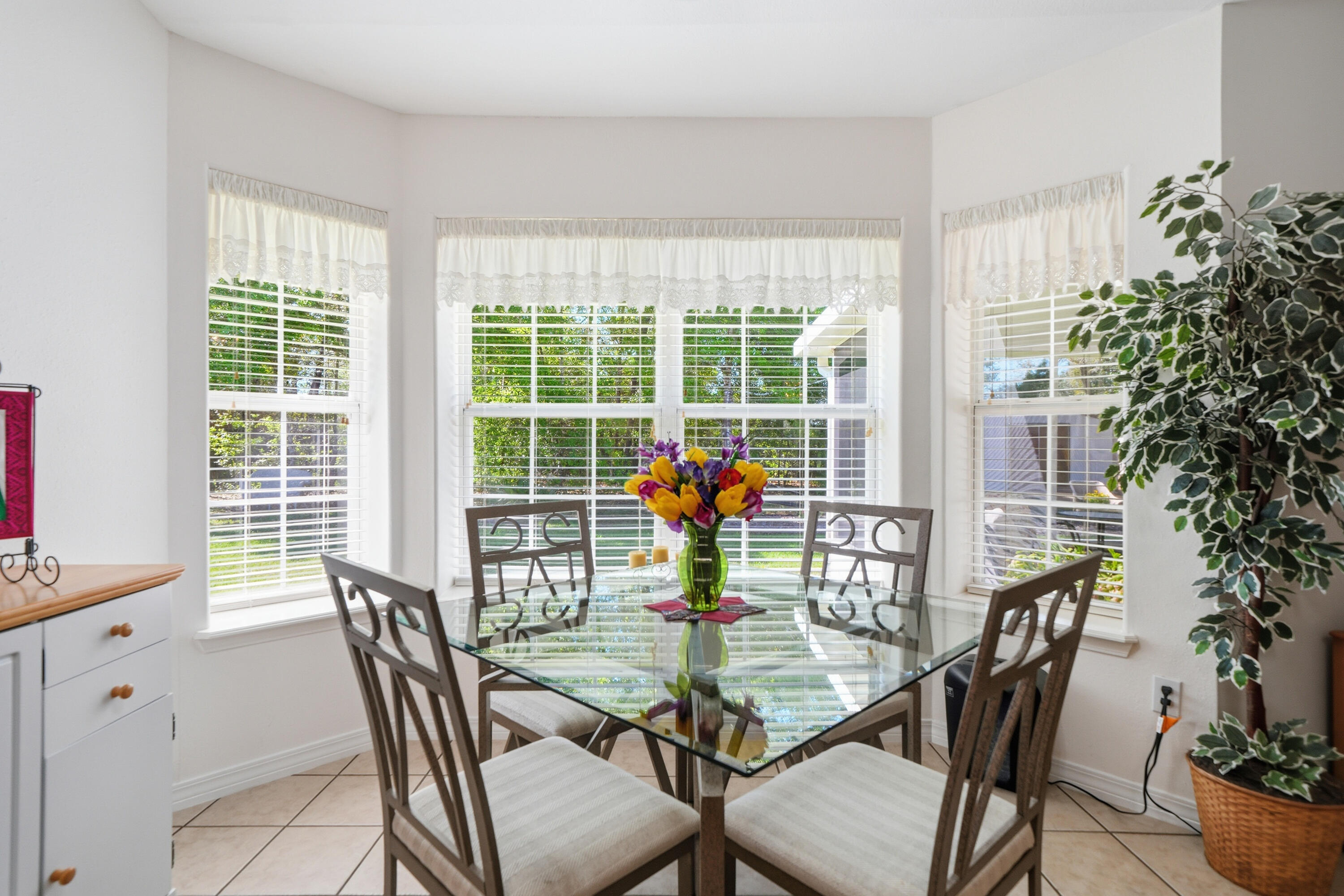 HOLLEY BY THE SEA - Residential