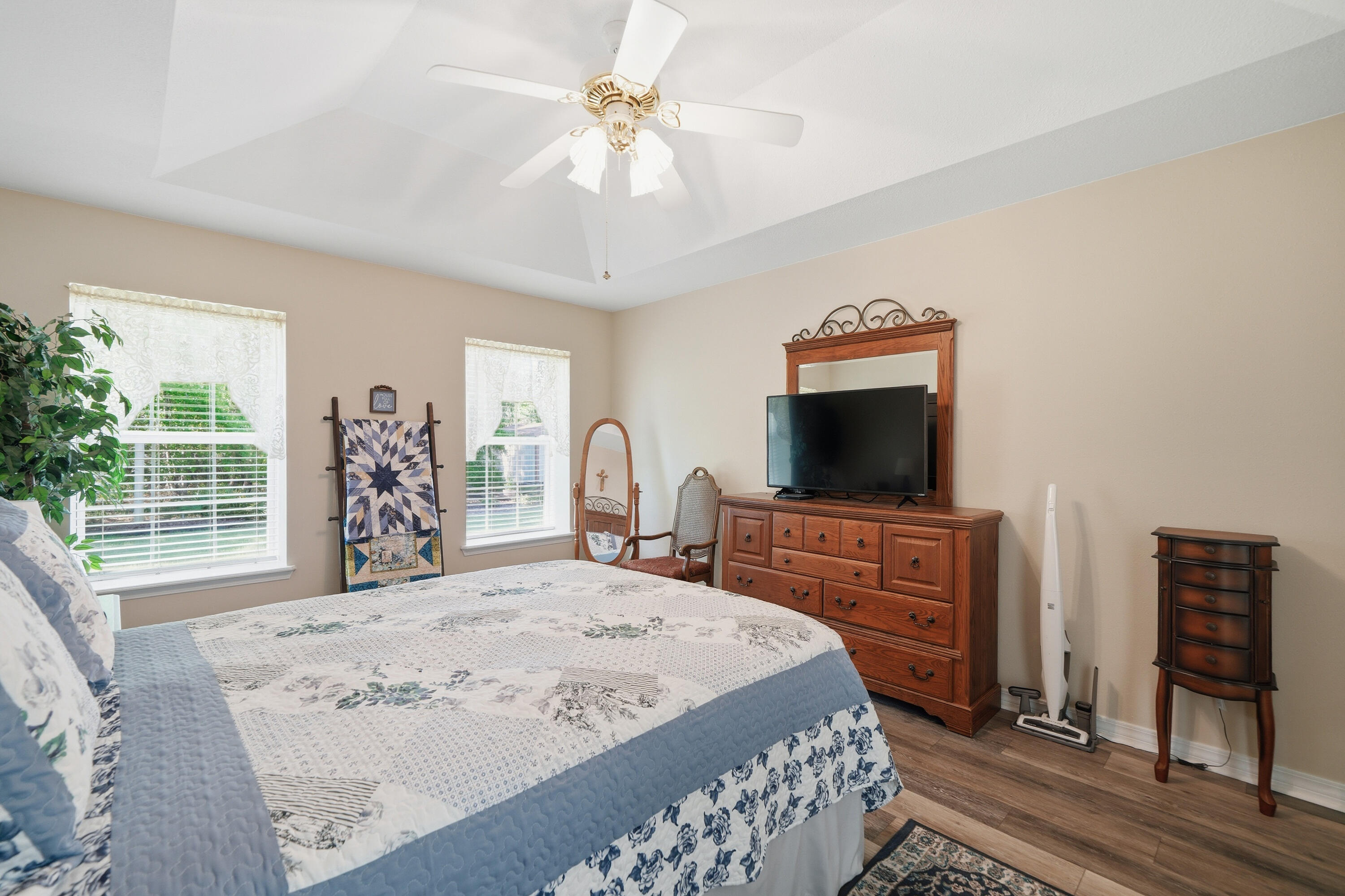 HOLLEY BY THE SEA - Residential