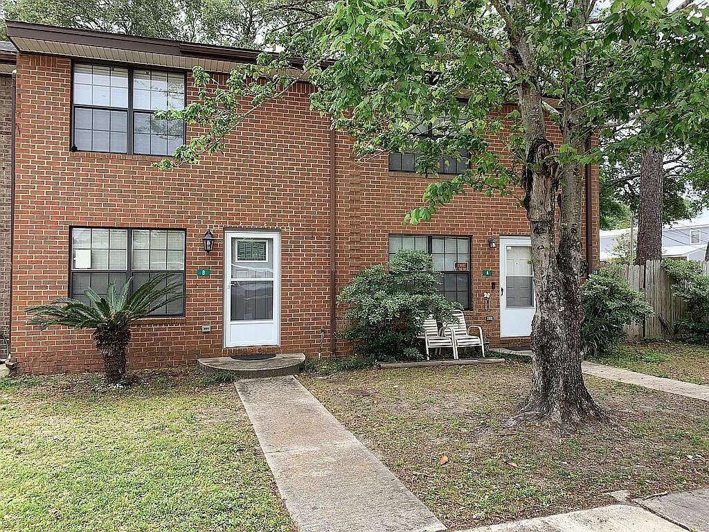 OAK T/H LOT 4 - Residential Lease