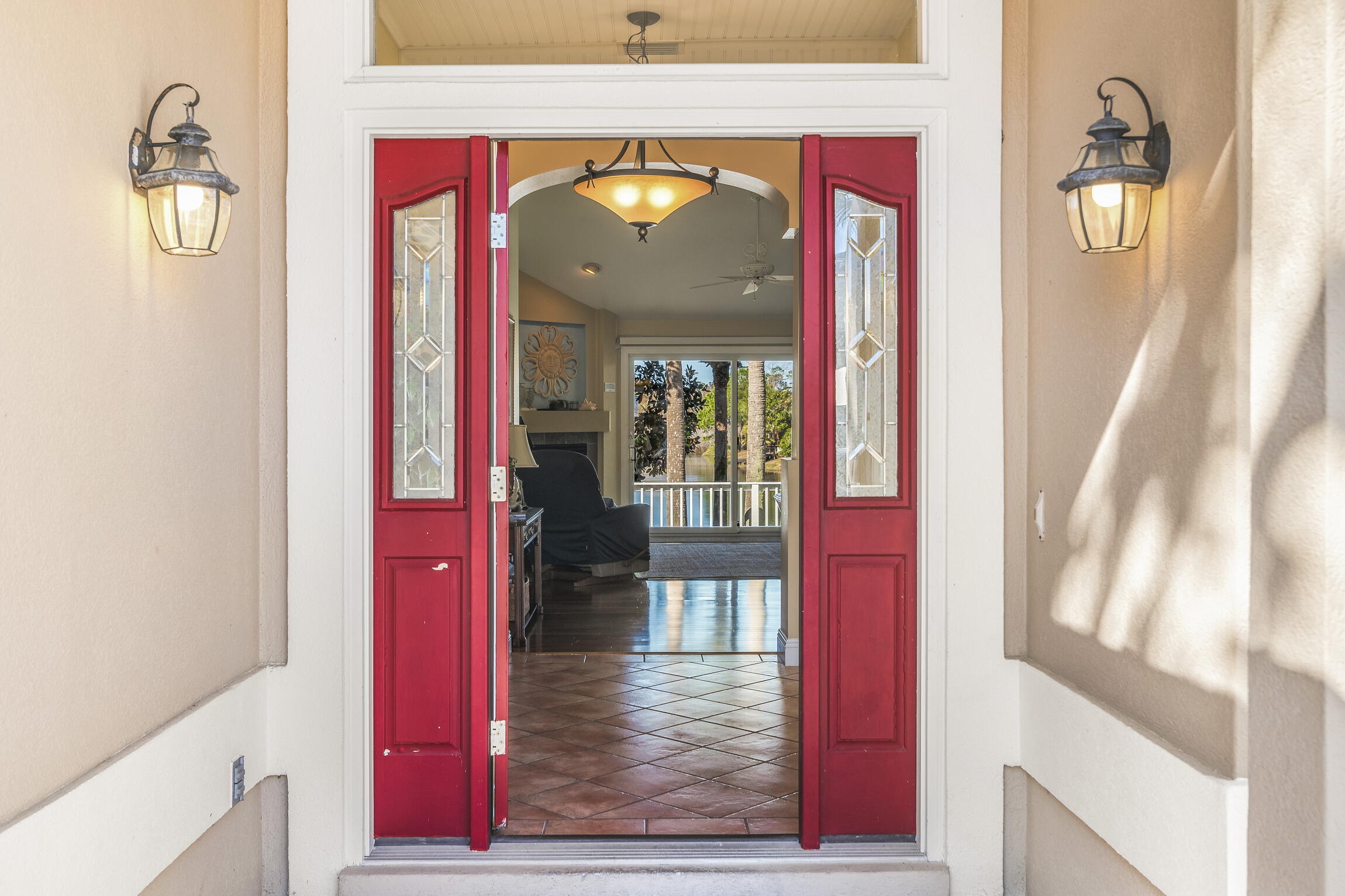 4628 Paradise Isle