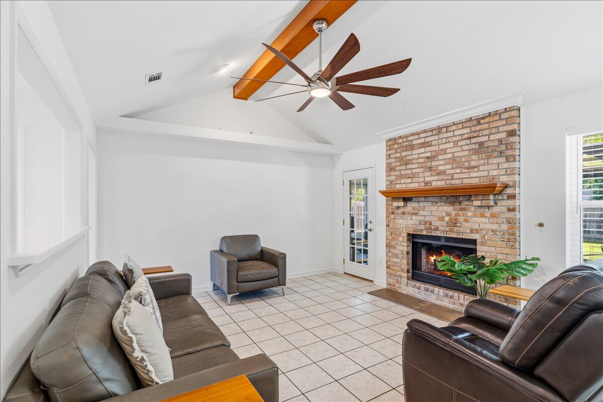 FOX DEN VILLAGES - Residential