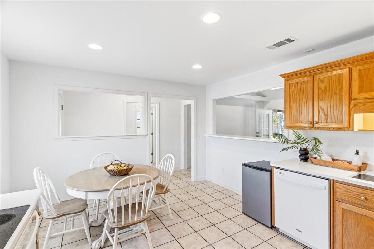 FOX DEN VILLAGES - Residential