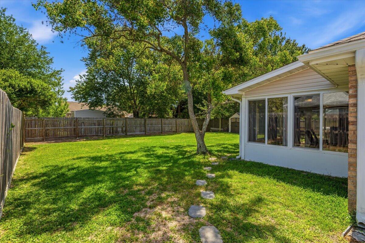 FOX DEN VILLAGES - Residential