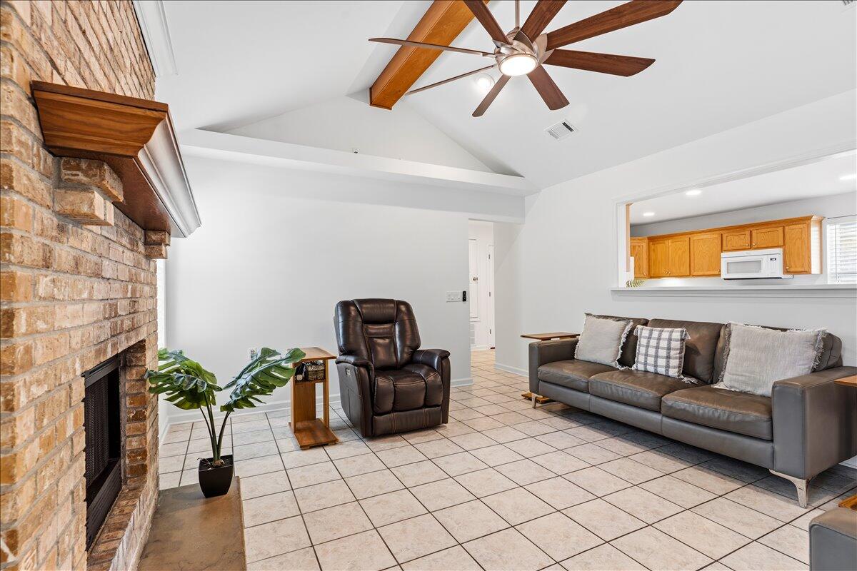 FOX DEN VILLAGES - Residential