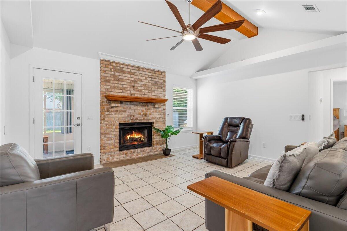 FOX DEN VILLAGES - Residential