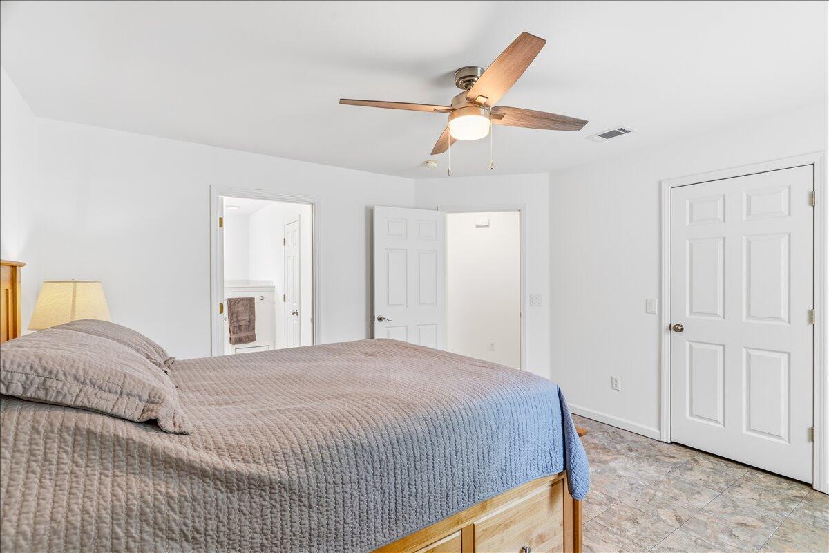 FOX DEN VILLAGES - Residential