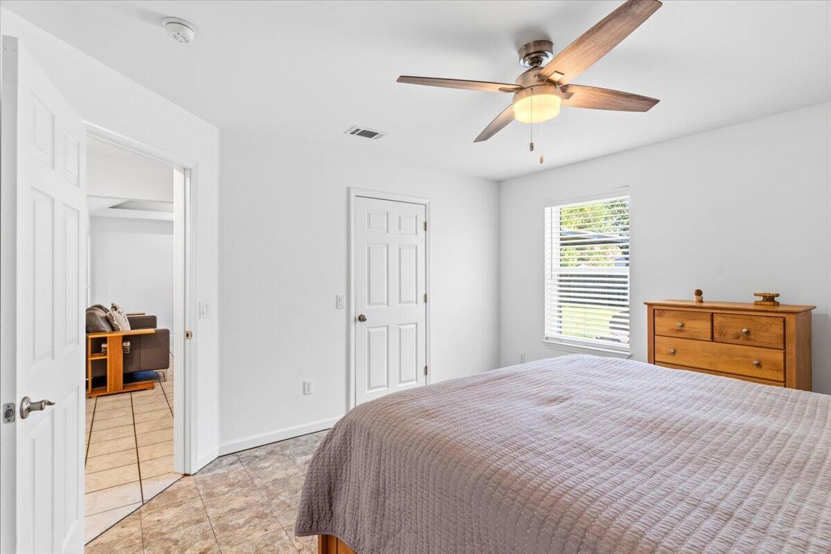 FOX DEN VILLAGES - Residential