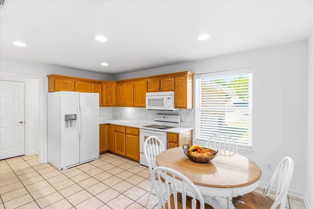 FOX DEN VILLAGES - Residential