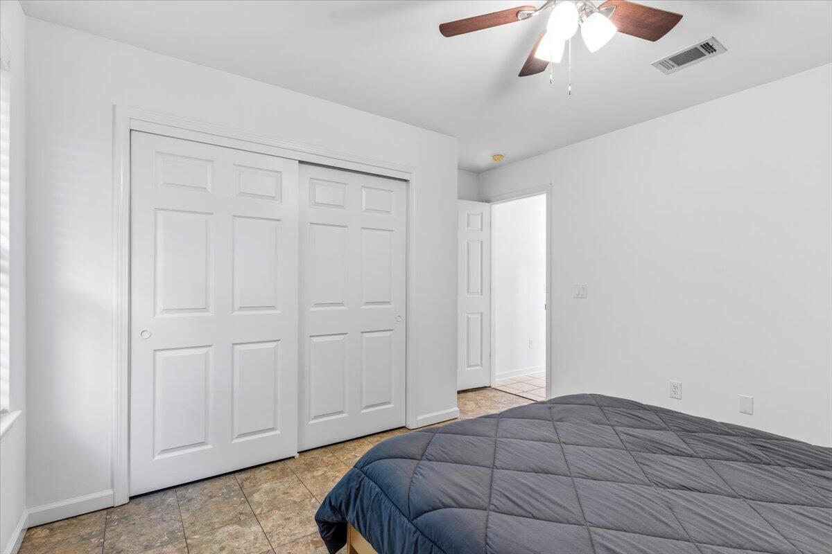 FOX DEN VILLAGES - Residential