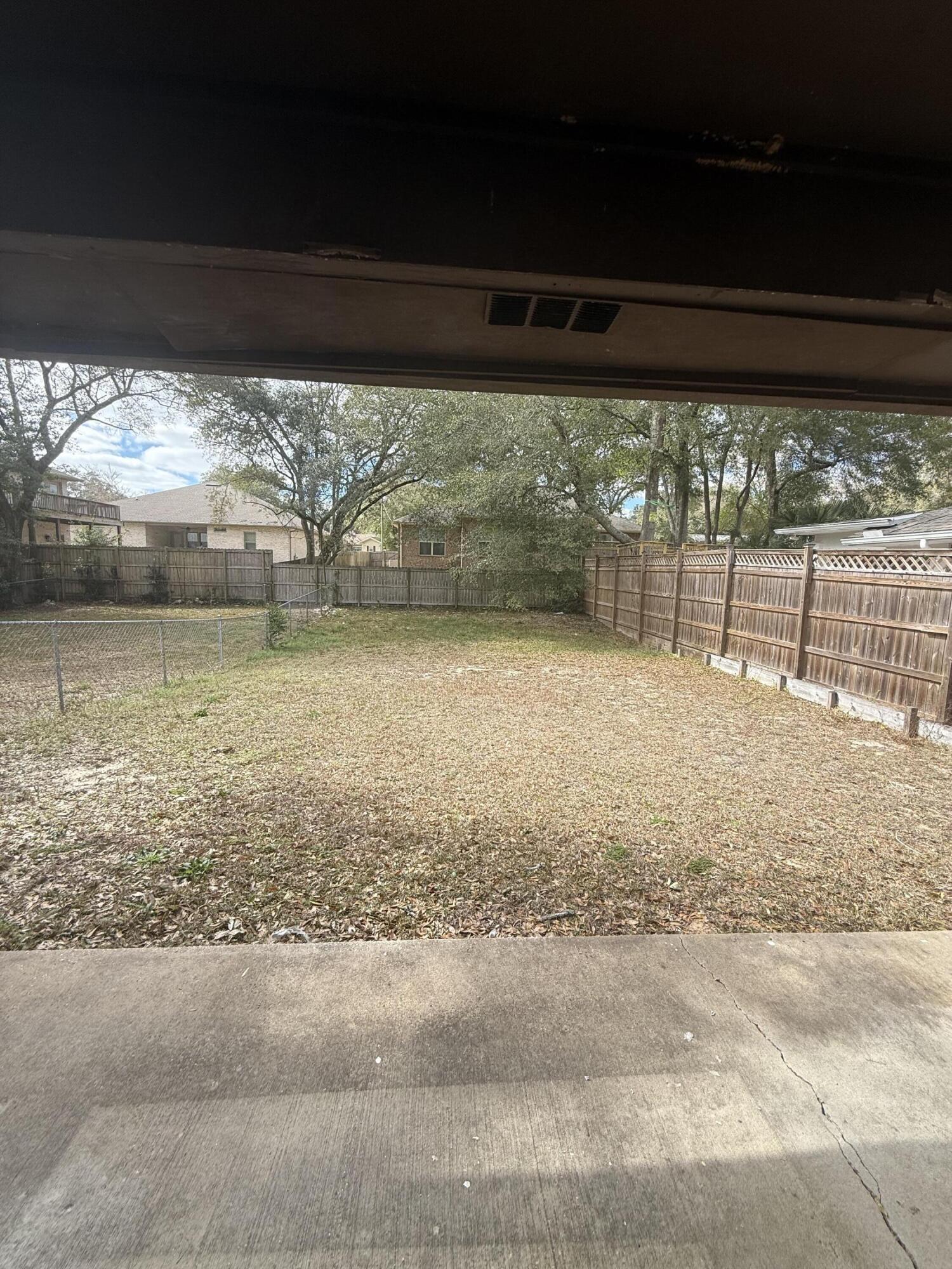 SUNSET STRIP - Residential Lease