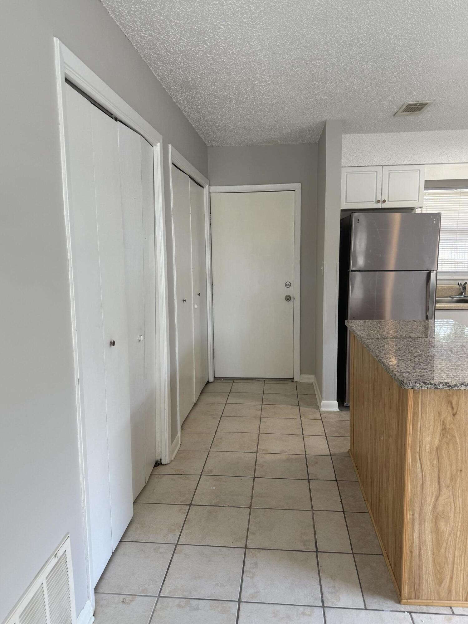 SUNSET STRIP - Residential Lease