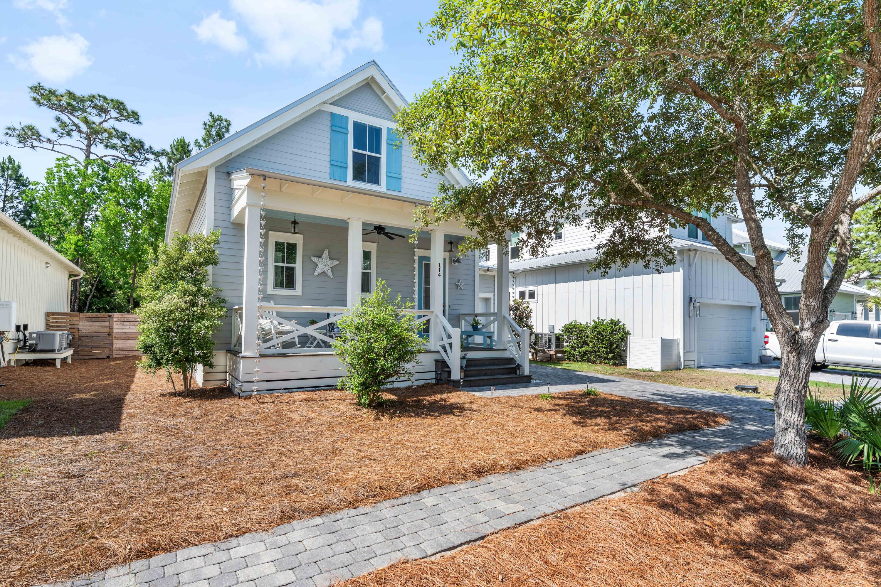 HIDDEN GROVE - Residential