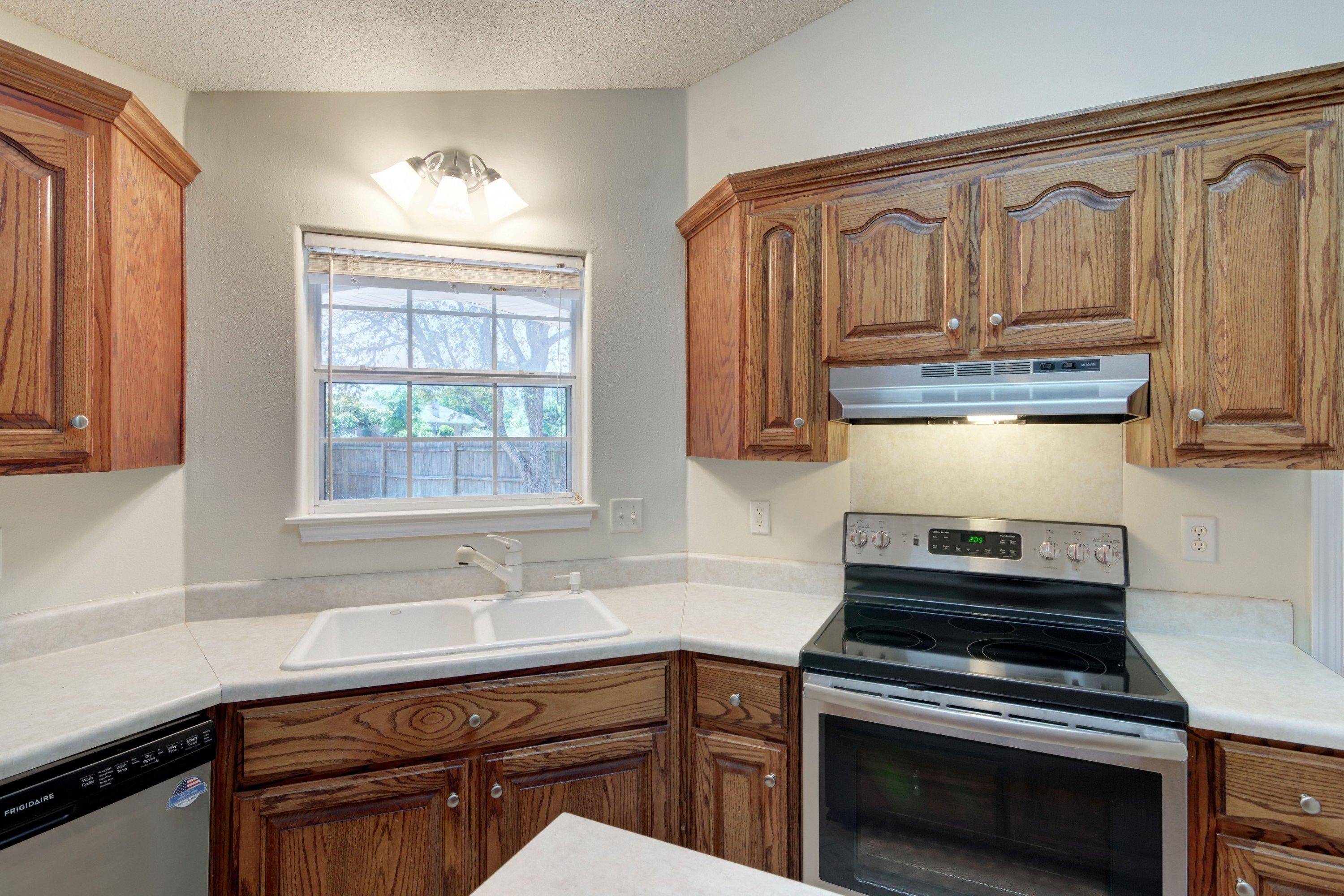 VILLA DANIELLE 1ST ADDN - Residential